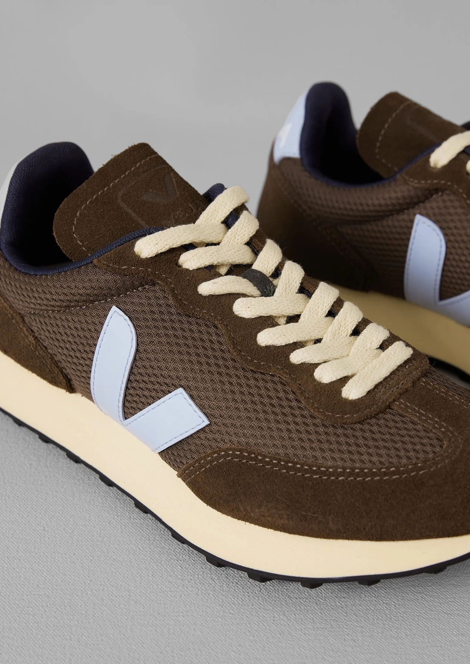 Veja Trainers | Brown sold by TOAST product image thumbnail 2