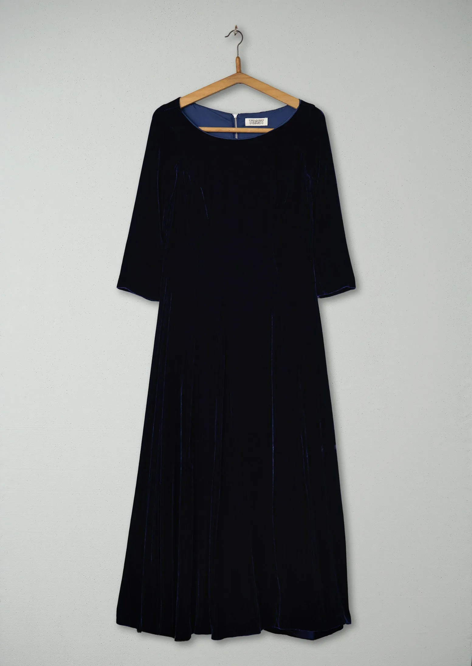 Reworn Silk Velvet Dress Size 8 (615) | Blue sold by TOAST