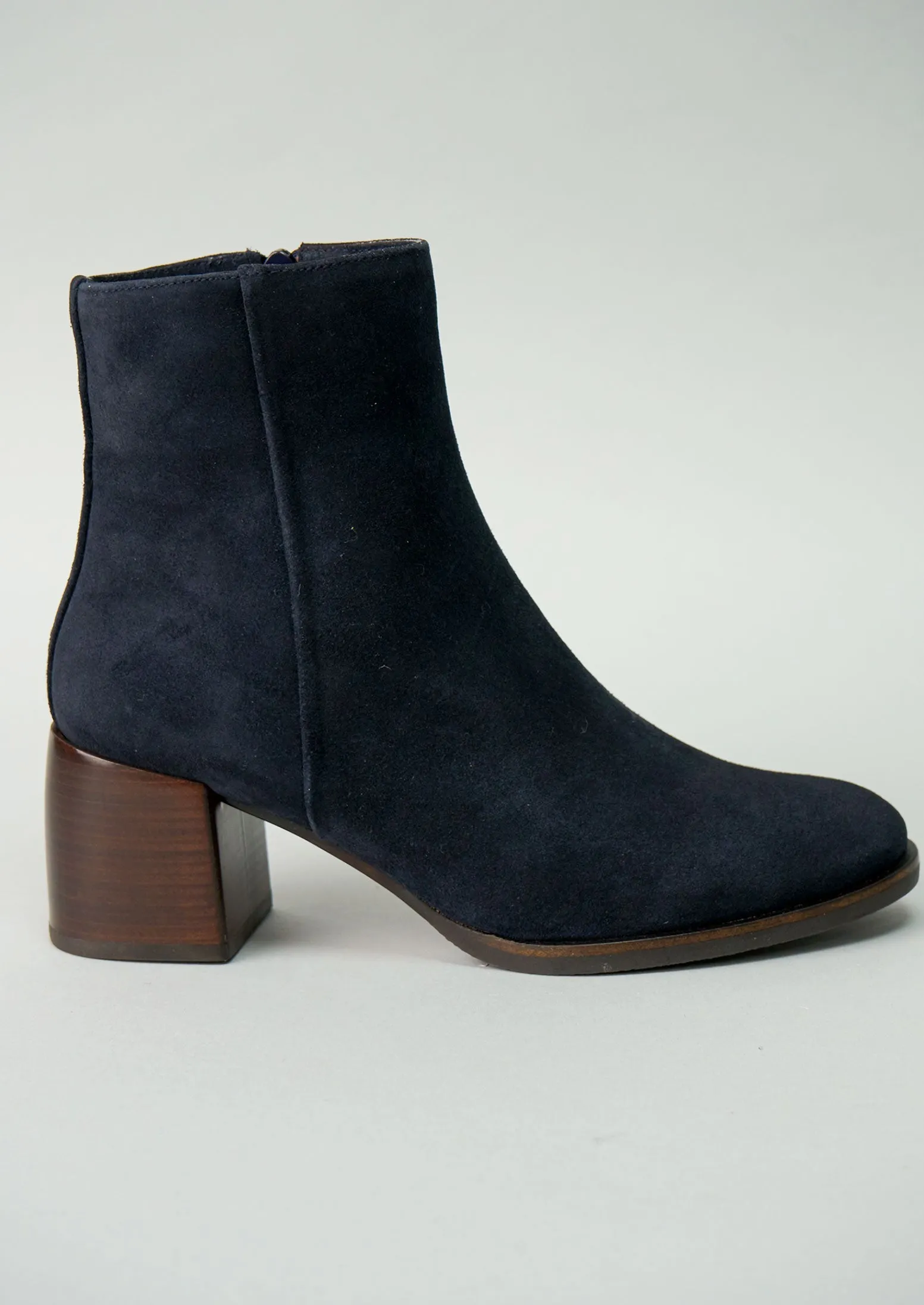 Reworn Chie Mihara Zip Boots Size 36 (189) | Dark Navy sold by TOAST product image thumbnail 2