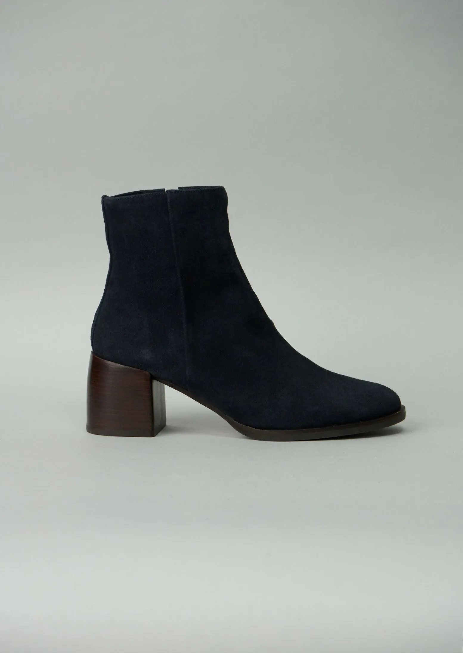 Reworn Chie Mihara Zip Boots Size 36 (209) | Dark Navy sold by TOAST product image thumbnail 2