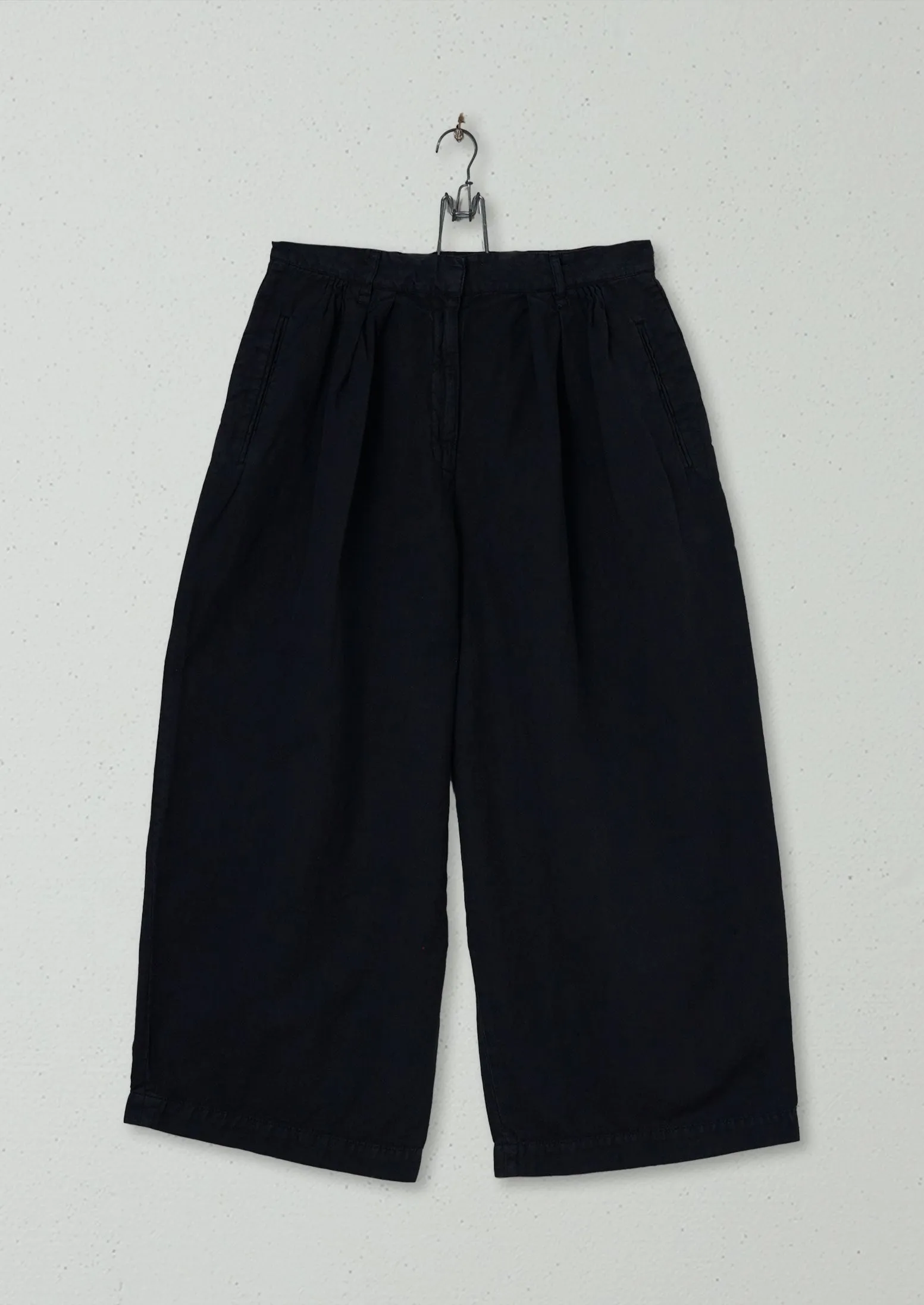 Reworn Cotton Linen Cropped Trousers Size 12 (501) | Slate sold by TOAST