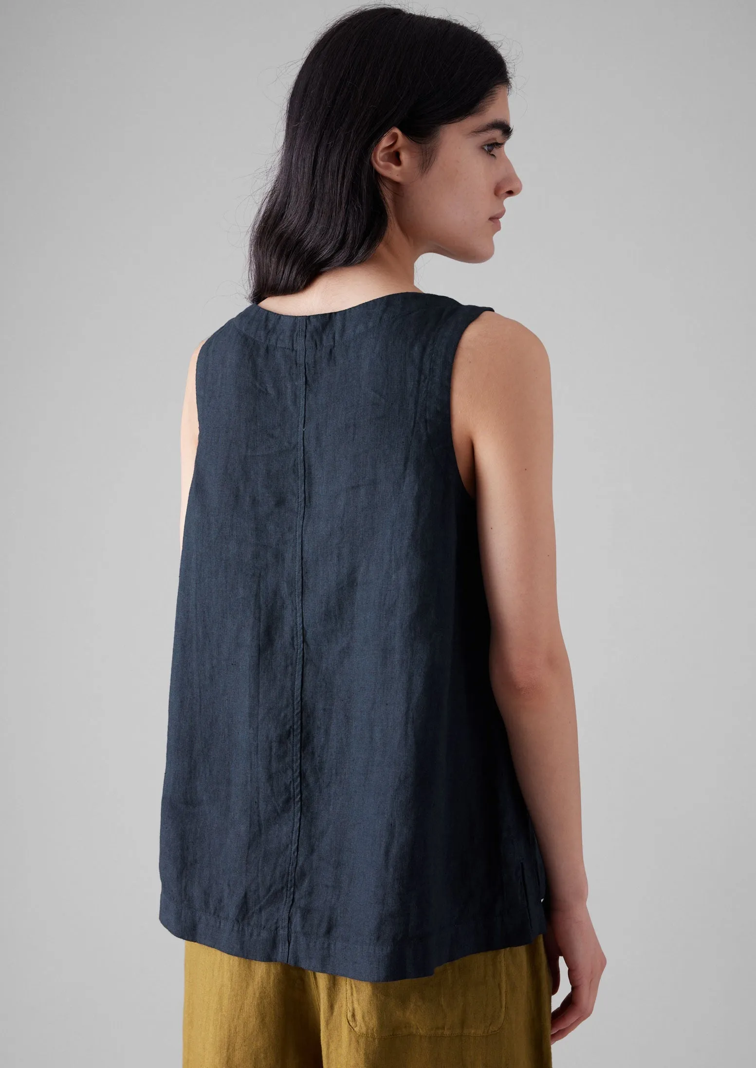 Garment Dyed Linen V-Neck Tank | Midnight sold by TOAST product image thumbnail 3