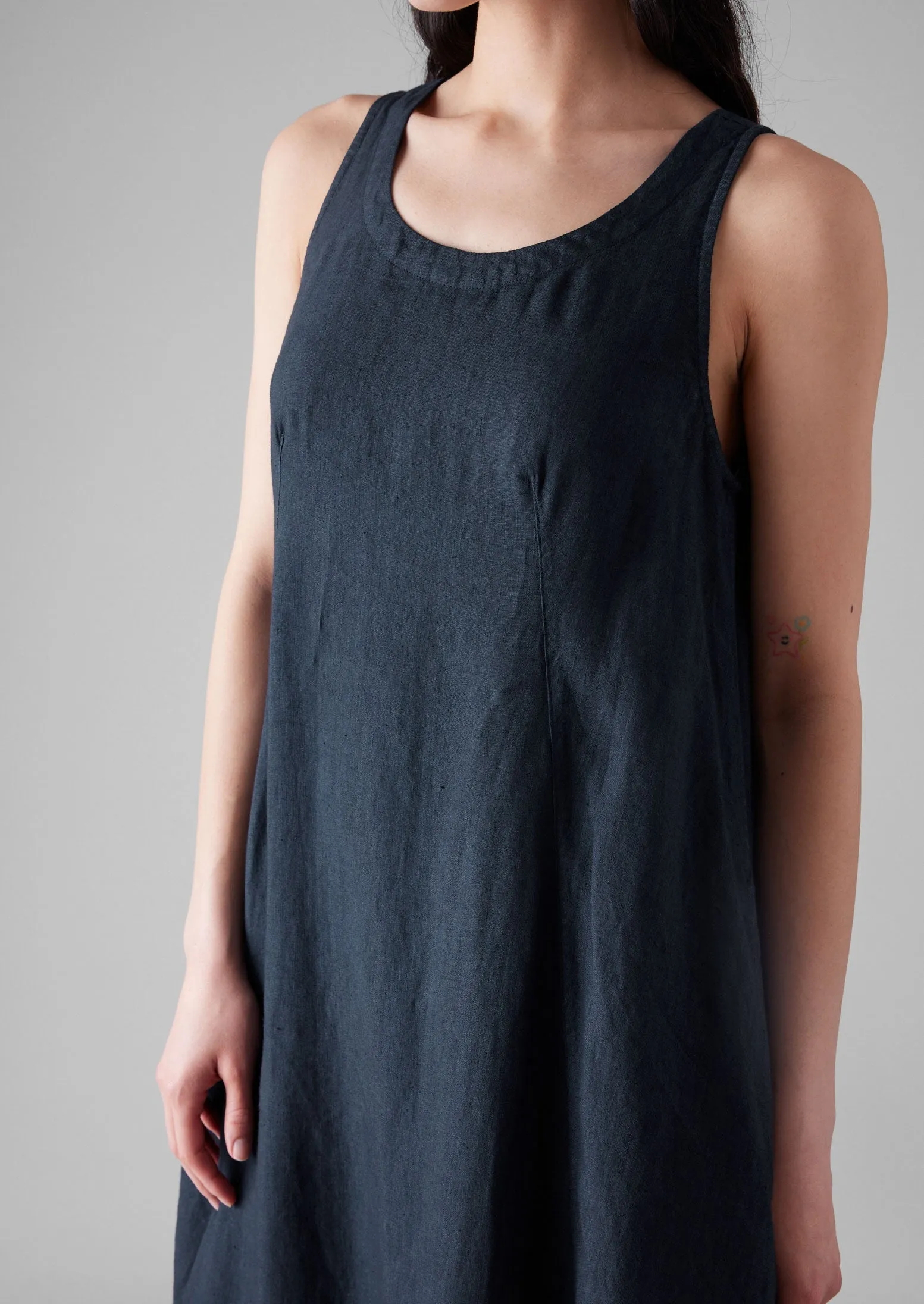 Garment Dyed Linen Easy Dress | Midnight sold by TOAST product image thumbnail 4