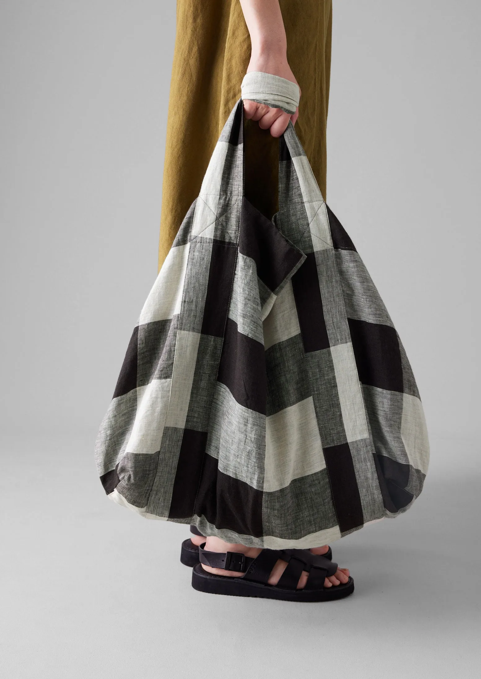 Macro Gingham Lightweight Linen Bag | Ecru/Charcoal sold by TOAST product image thumbnail 4