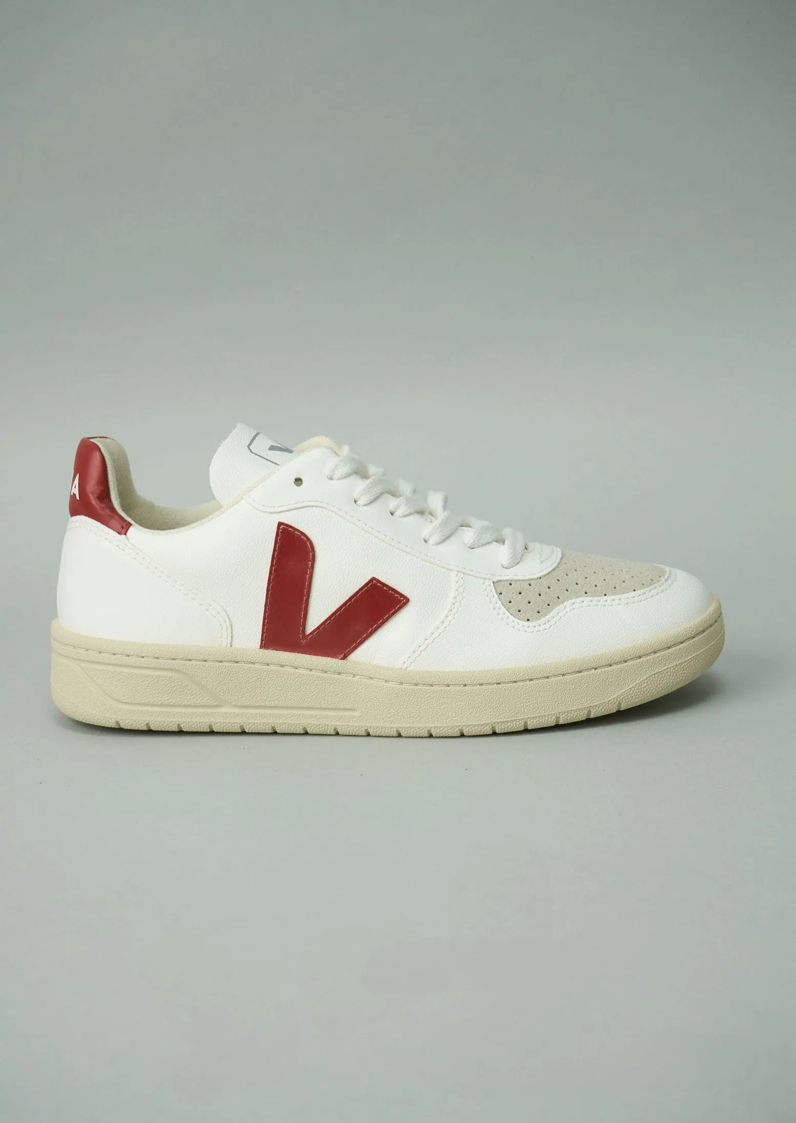 Reworn Veja V10 Vegan Trainers Size 37 (285) | White/Rouille sold by TOAST product image thumbnail 2