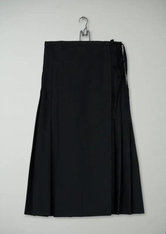 Reworn Wool Gaberdine Skirt Size 10 (165) | Black sold by TOAST