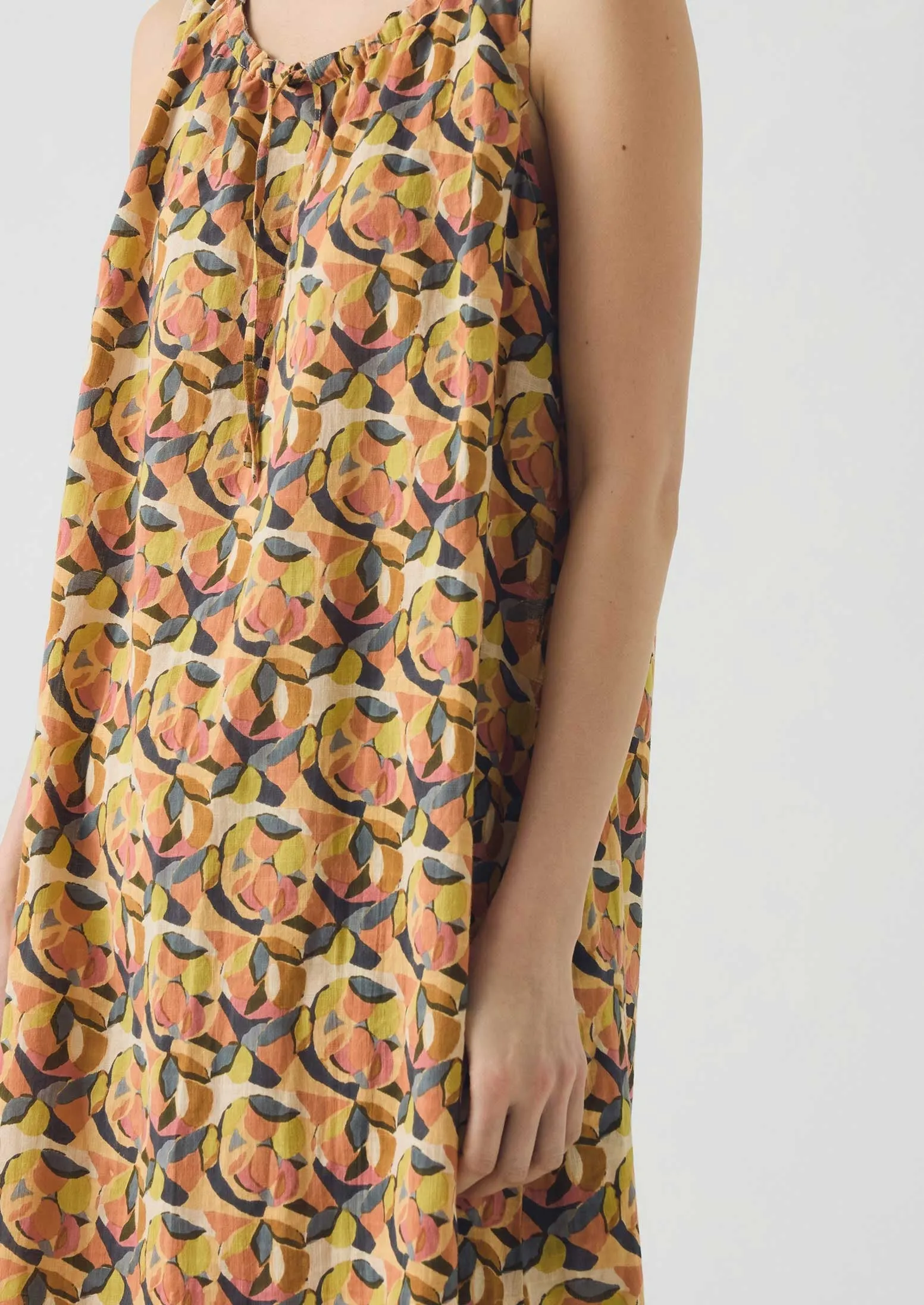 Still Life Print Nightdress | Clay sold by TOAST product image thumbnail 4