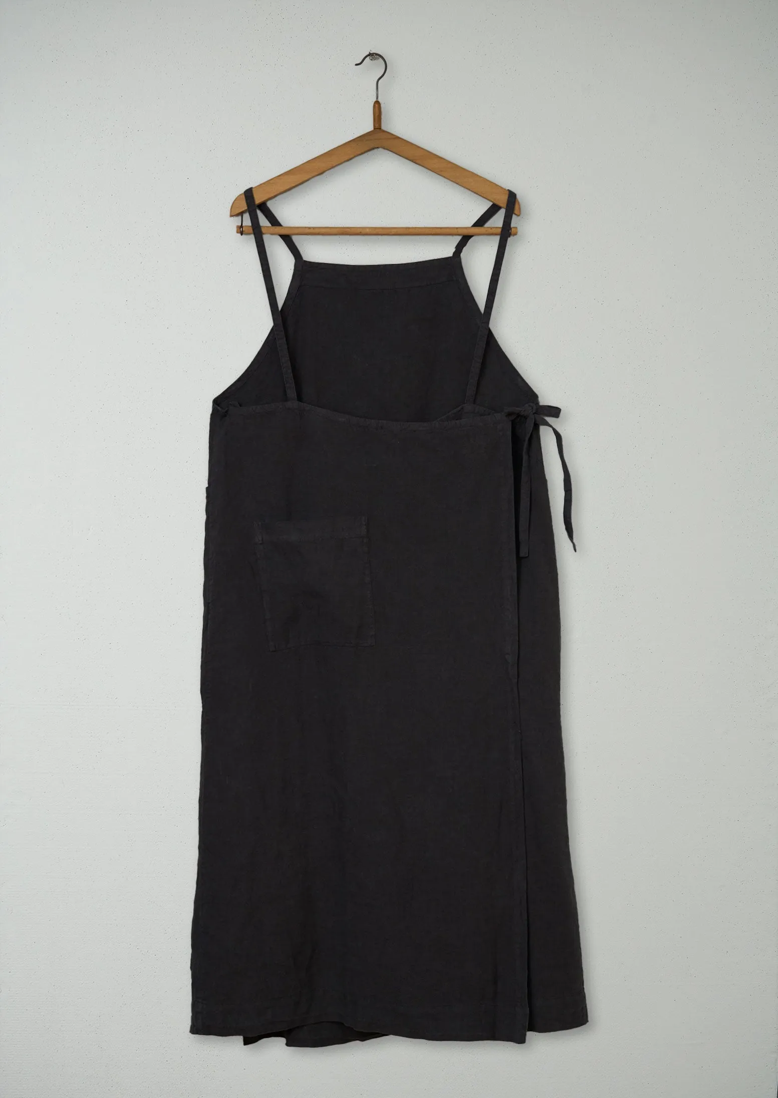 Reworn Linen Apron Dress Size S (883) | Black Coffee sold by TOAST product image thumbnail 2