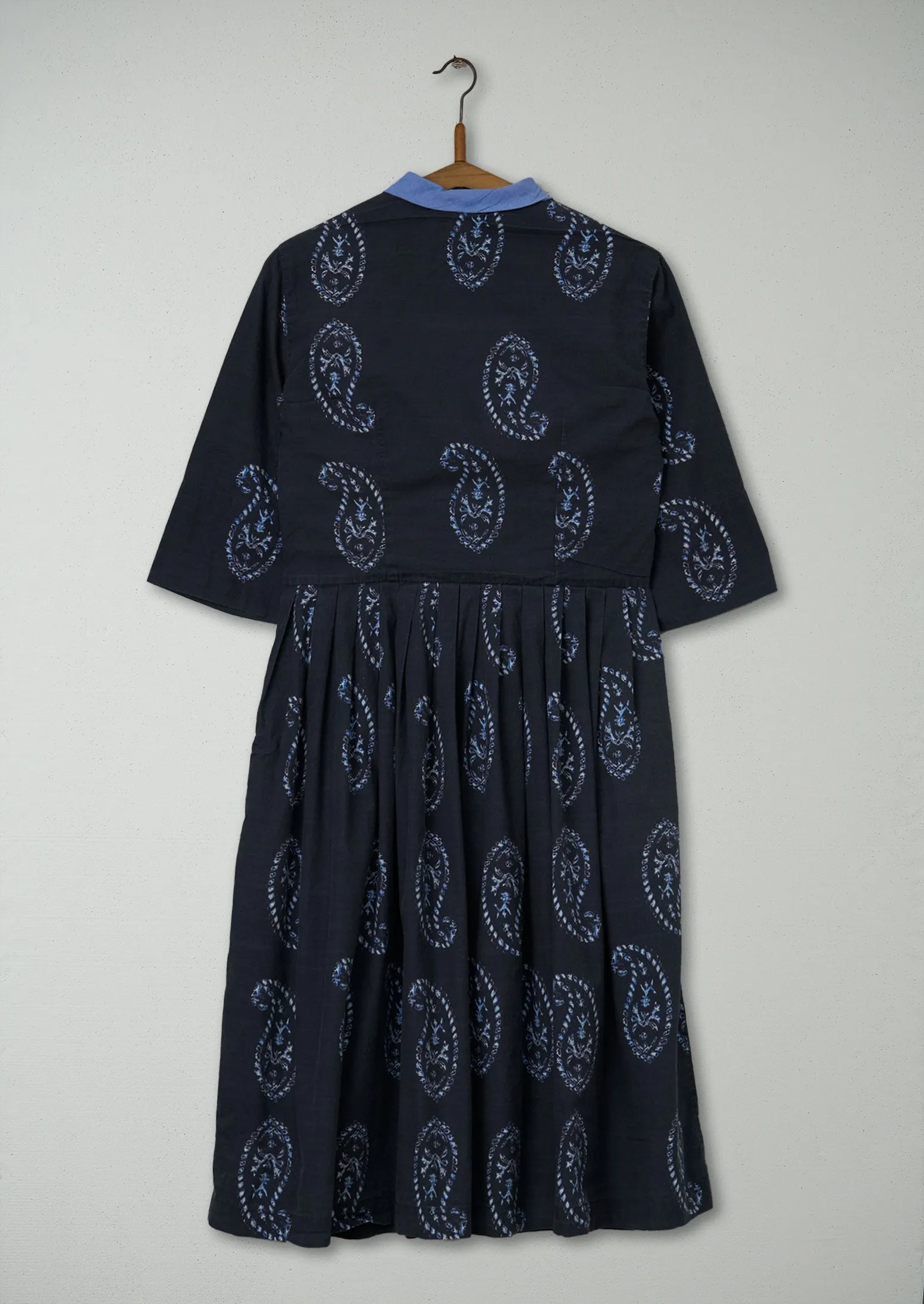 Reworn Paisley Pleated Dress Size 10 (960) | Multi sold by TOAST product image thumbnail 2