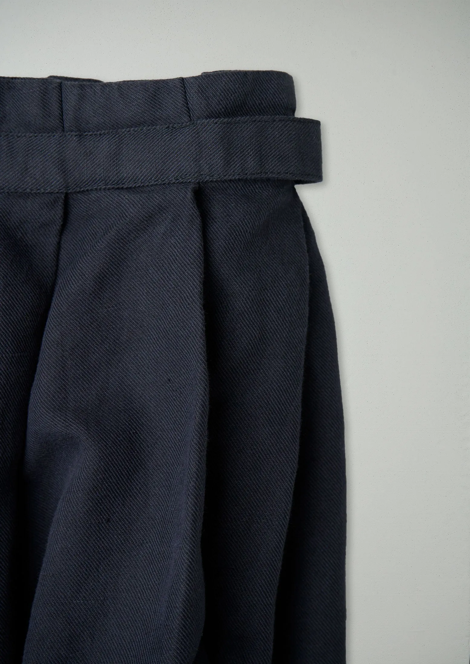 Reworn Cotton Linen Pleated Skirt Size 8 (176) | Slate sold by TOAST product image thumbnail 2