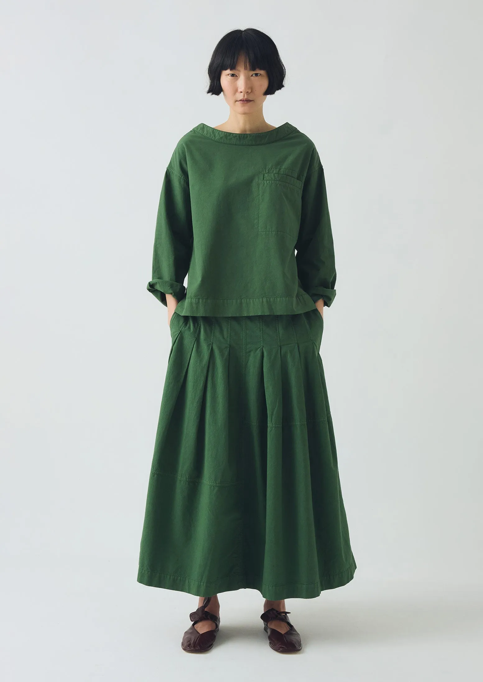 Cotton Linen Poplin Smock Top | Forest Green sold by TOAST product image thumbnail 4