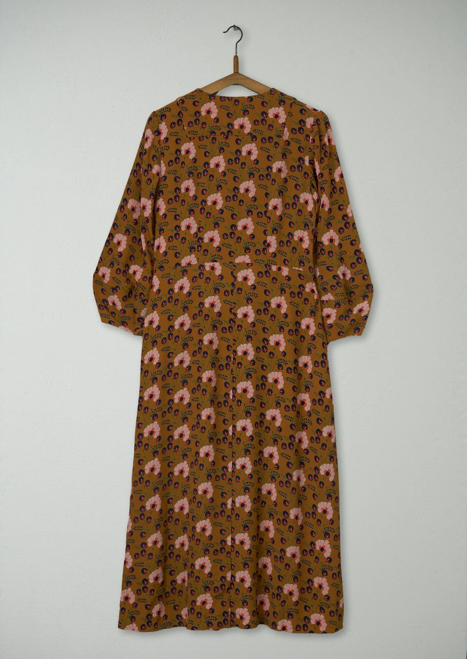 Reworn Sprig Print Easy Dress Size 8 (1024) | Amber sold by TOAST product image thumbnail 2