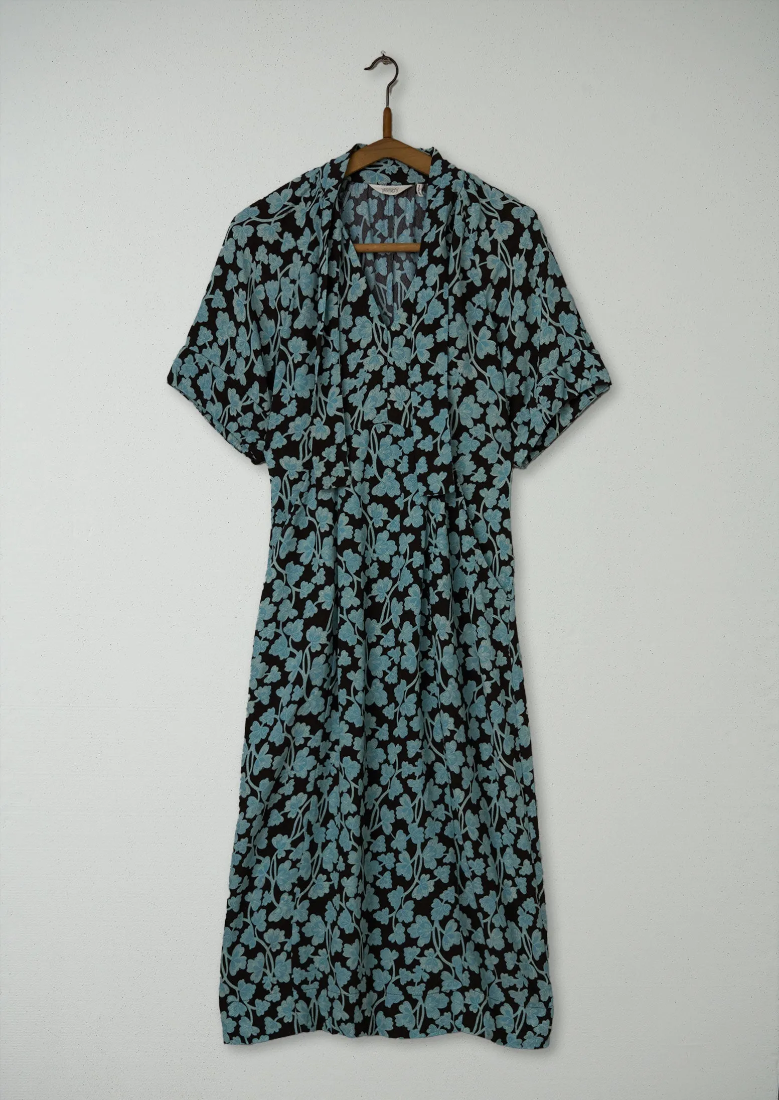 Reworn Bryn Tie Neck Dress Size XS (982) | Multi sold by TOAST