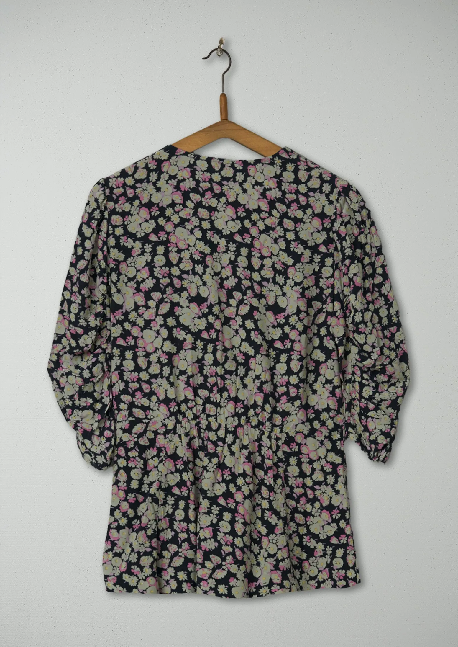 Reworn Floral Print Top Size 6 (702) | Multi sold by TOAST product image thumbnail 2