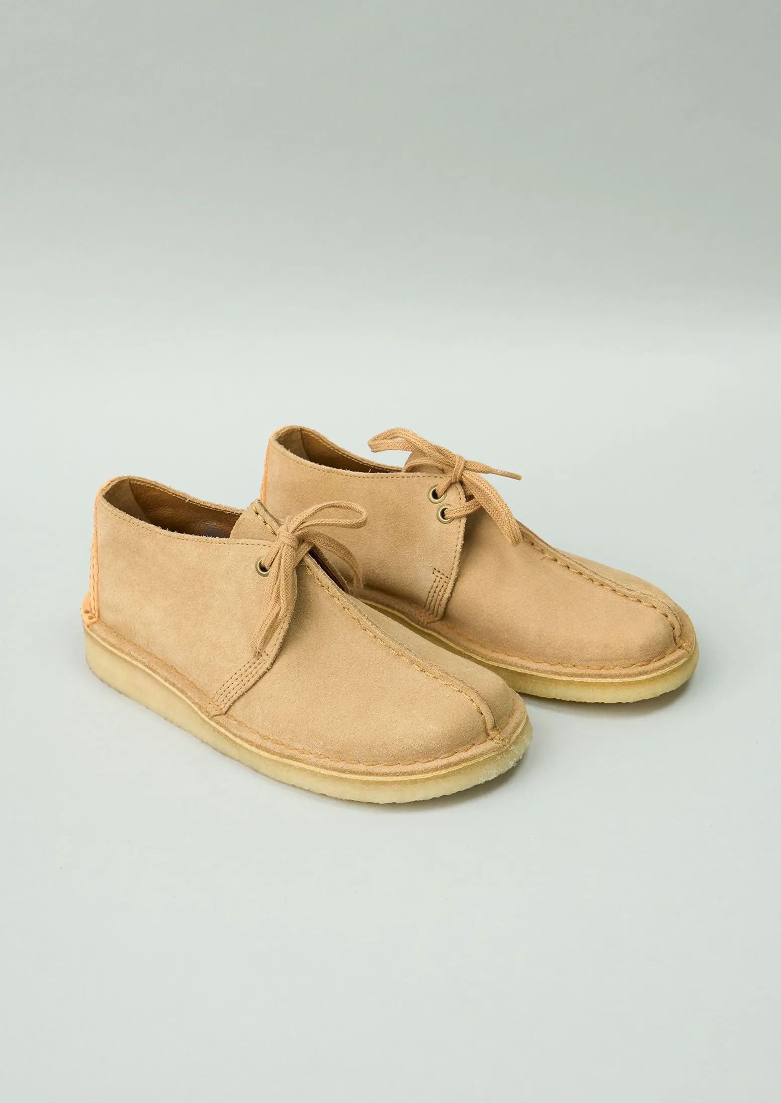 Reworn Clarks Original Desert Trek Size 4 (420) | Light Tan sold by TOAST