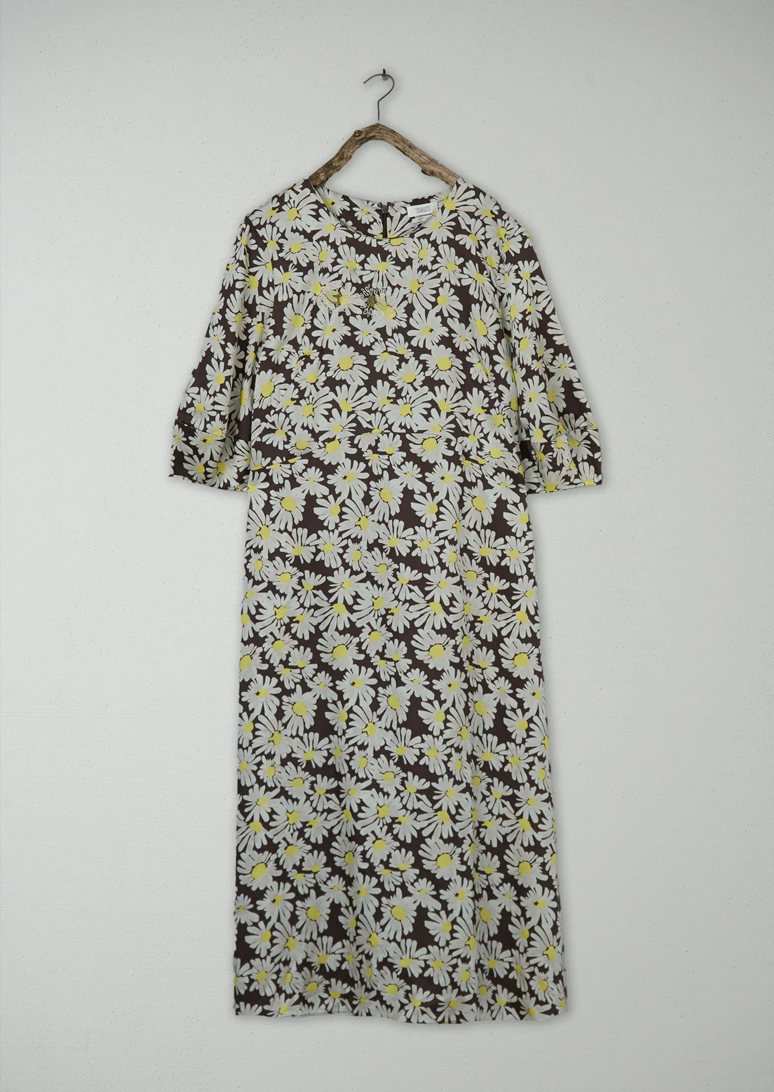 Renewed Rounded Sleeve Painted Daisy Dress Size 16 (117) | Billi Flower Yellow sold by TOAST
