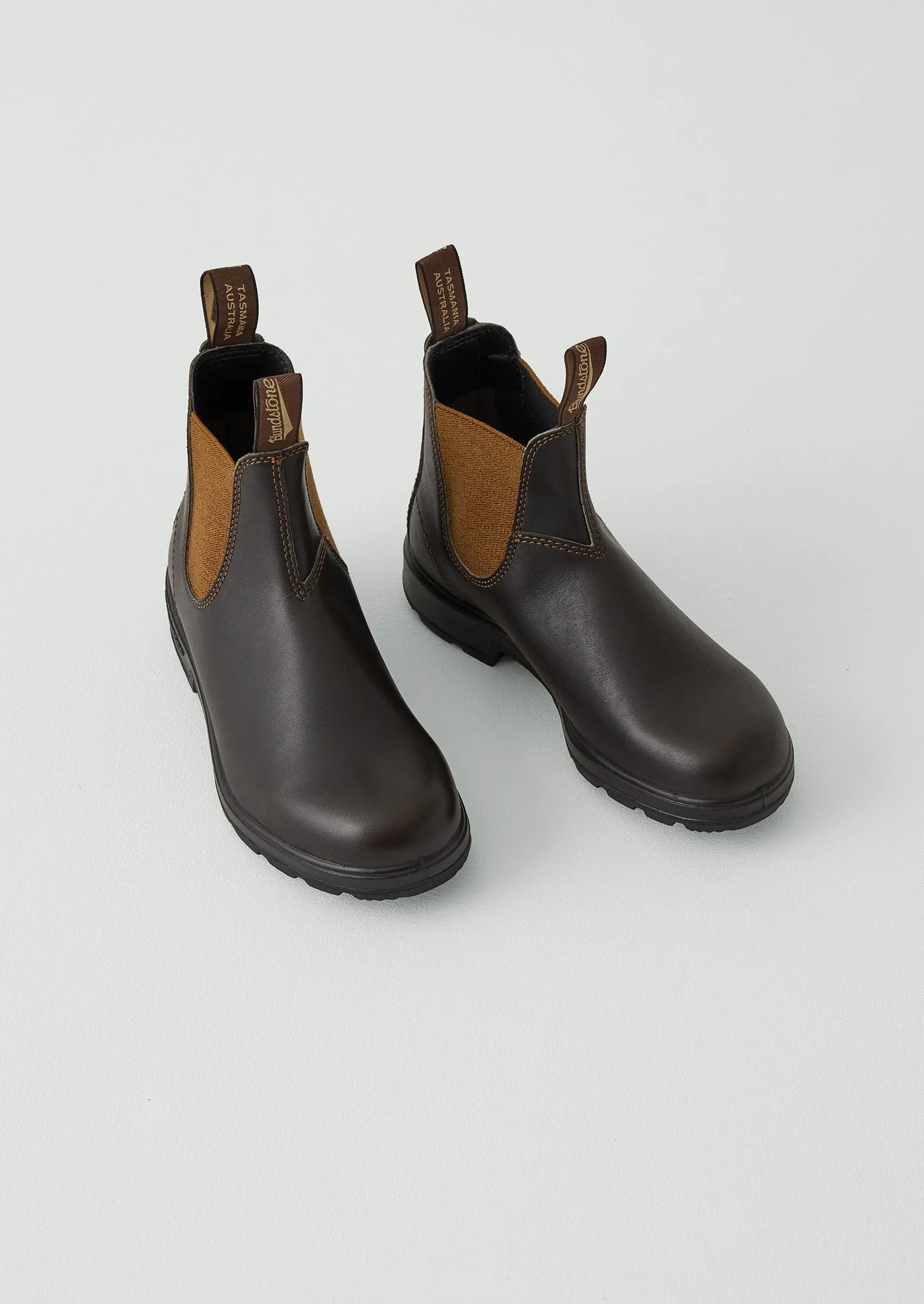 Blundstone Originals Leather Chelsea Boots | Brown/Toffee sold by TOAST