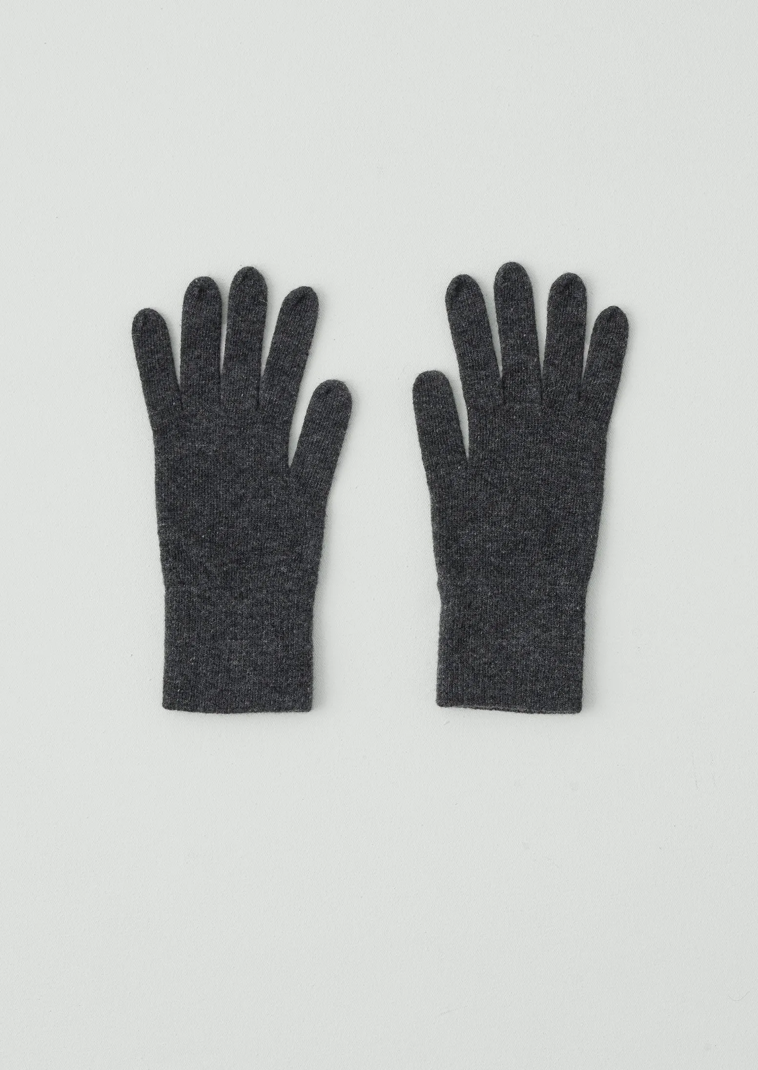 Nishiguchi Kutsushita Merino Wool Gloves | Anthracite sold by TOAST