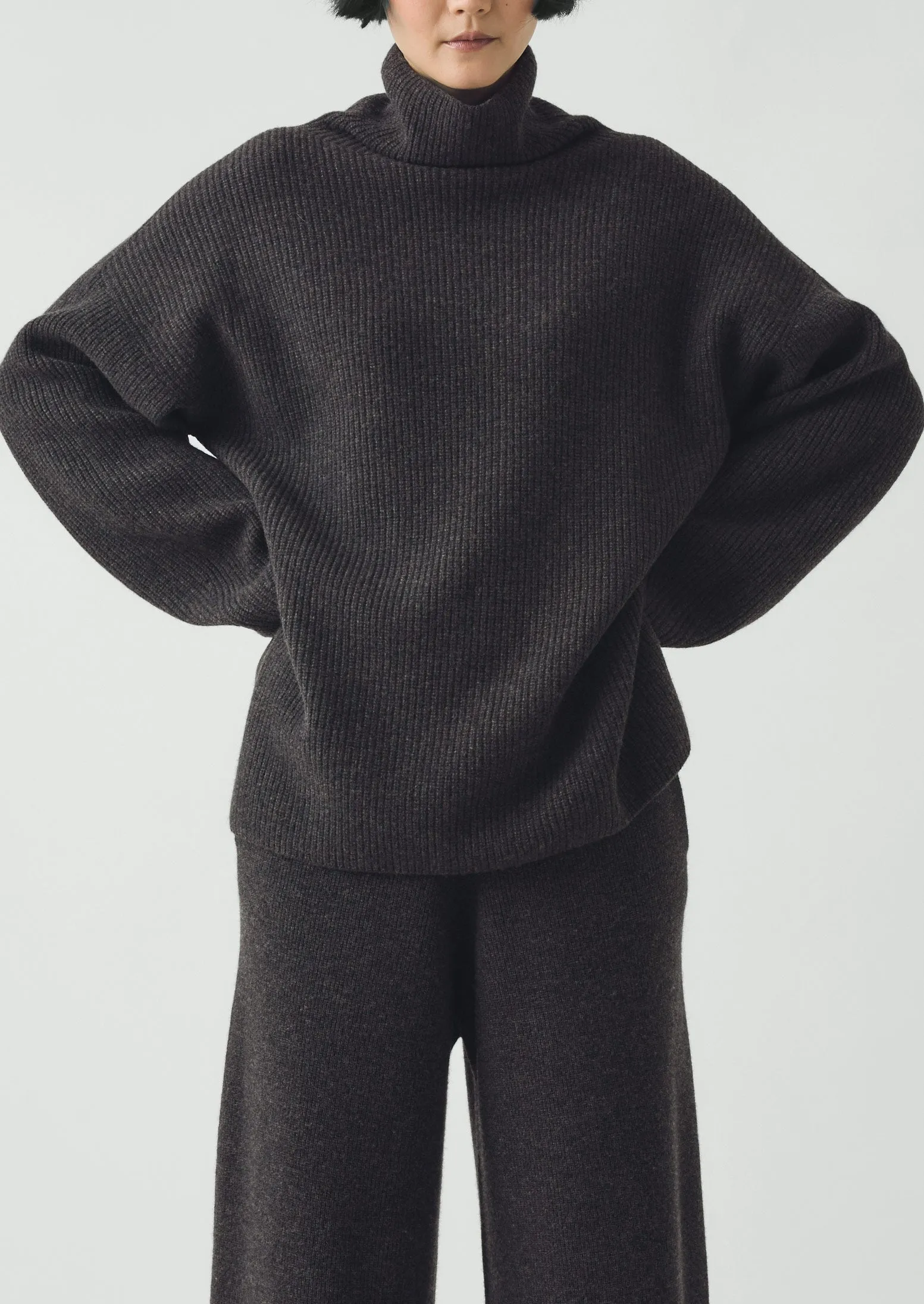 Wool Cashmere Oversized Ribbed Sweater | Charcoal sold by TOAST product image thumbnail 4