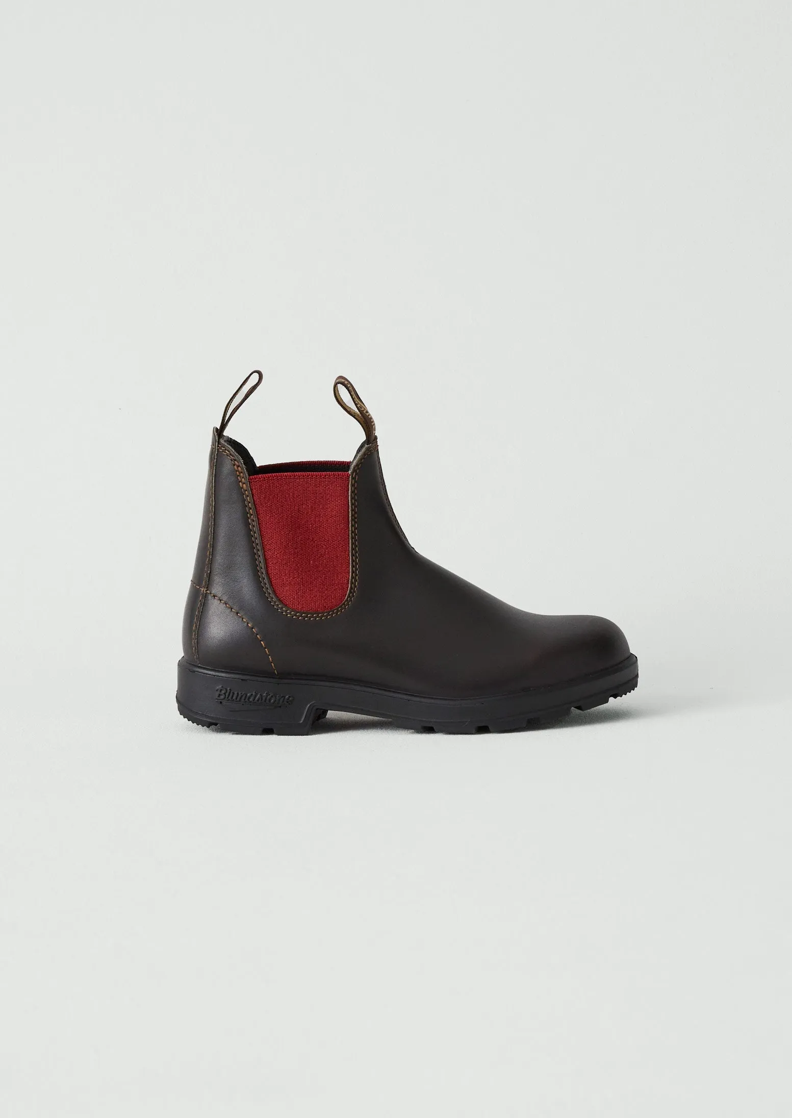 Blundstone Originals Leather Chelsea Boots | Brown/Crimson sold by TOAST product image thumbnail 2