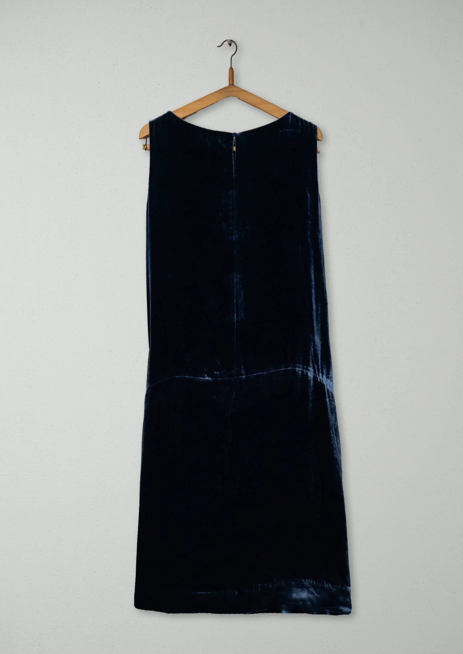 Reworn Silk Velvet Dress Size 10 (1451) | Midnight sold by TOAST product image thumbnail 2