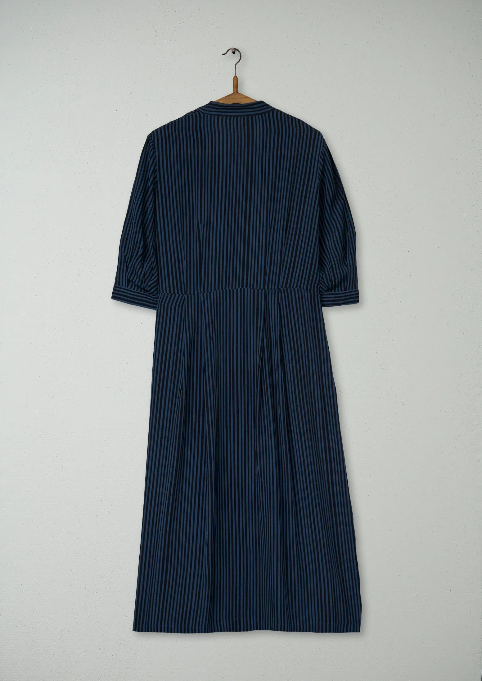 Reworn Vertical Stripe Print Dress Size 14 (1411) | Multi sold by TOAST product image thumbnail 2