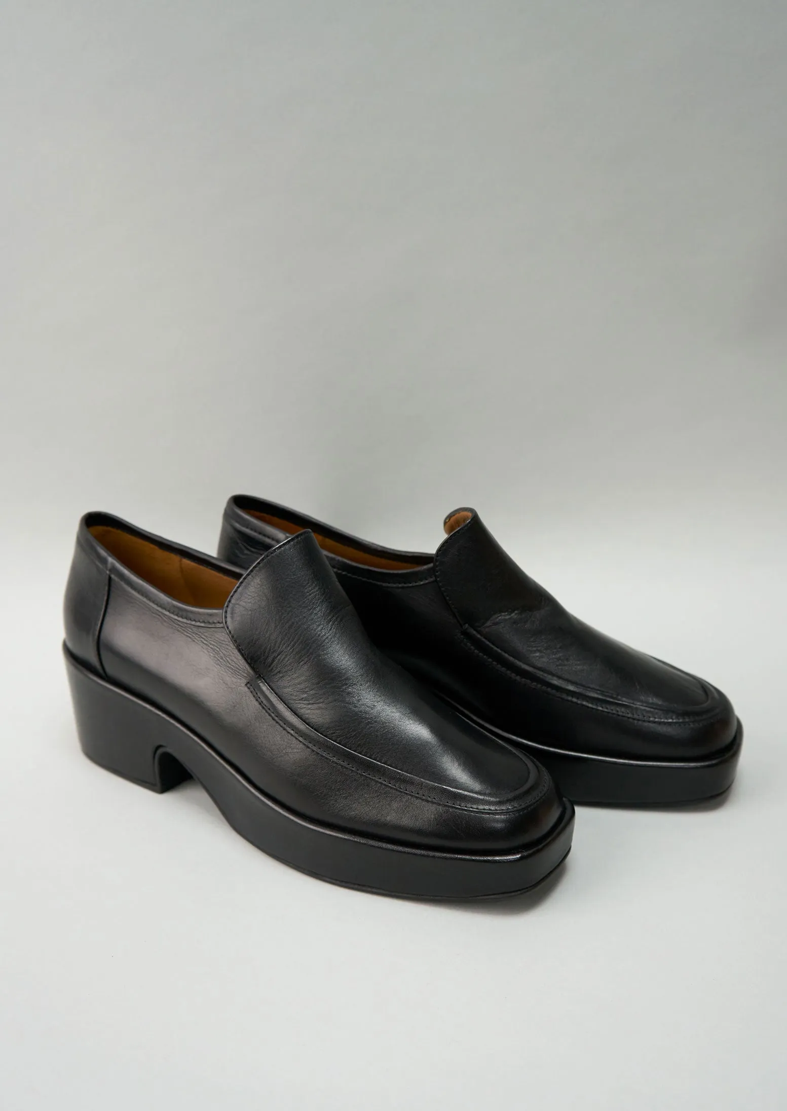 Reworn Anne Thomas Shoes Size 41 (480) | Black sold by TOAST