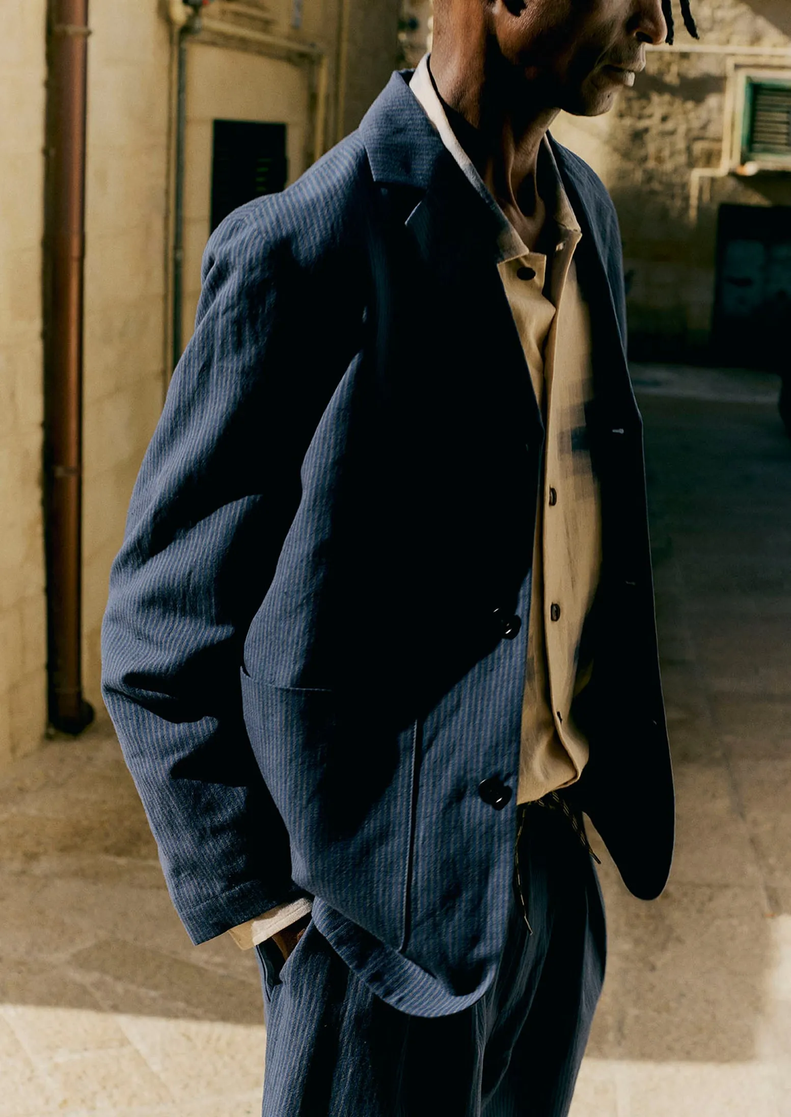 Running Stitch Cotton Linen Blazer | Navy/Fawn sold by TOAST product image thumbnail 2