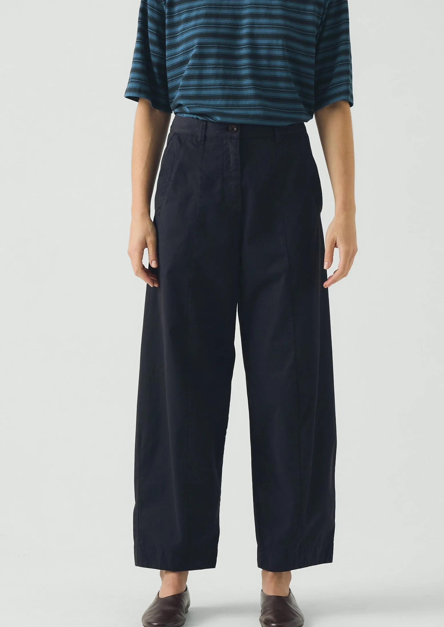 Sculpted Organic Cotton Twill Trousers | Slate sold by TOAST product image thumbnail 2