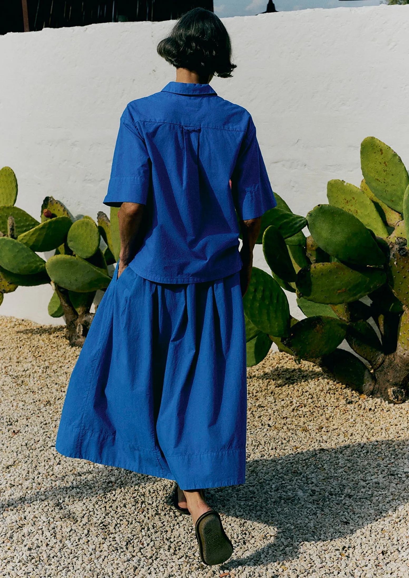 Pleated Cotton Linen Poplin Skirt | Enamel Blue sold by TOAST product image thumbnail 2