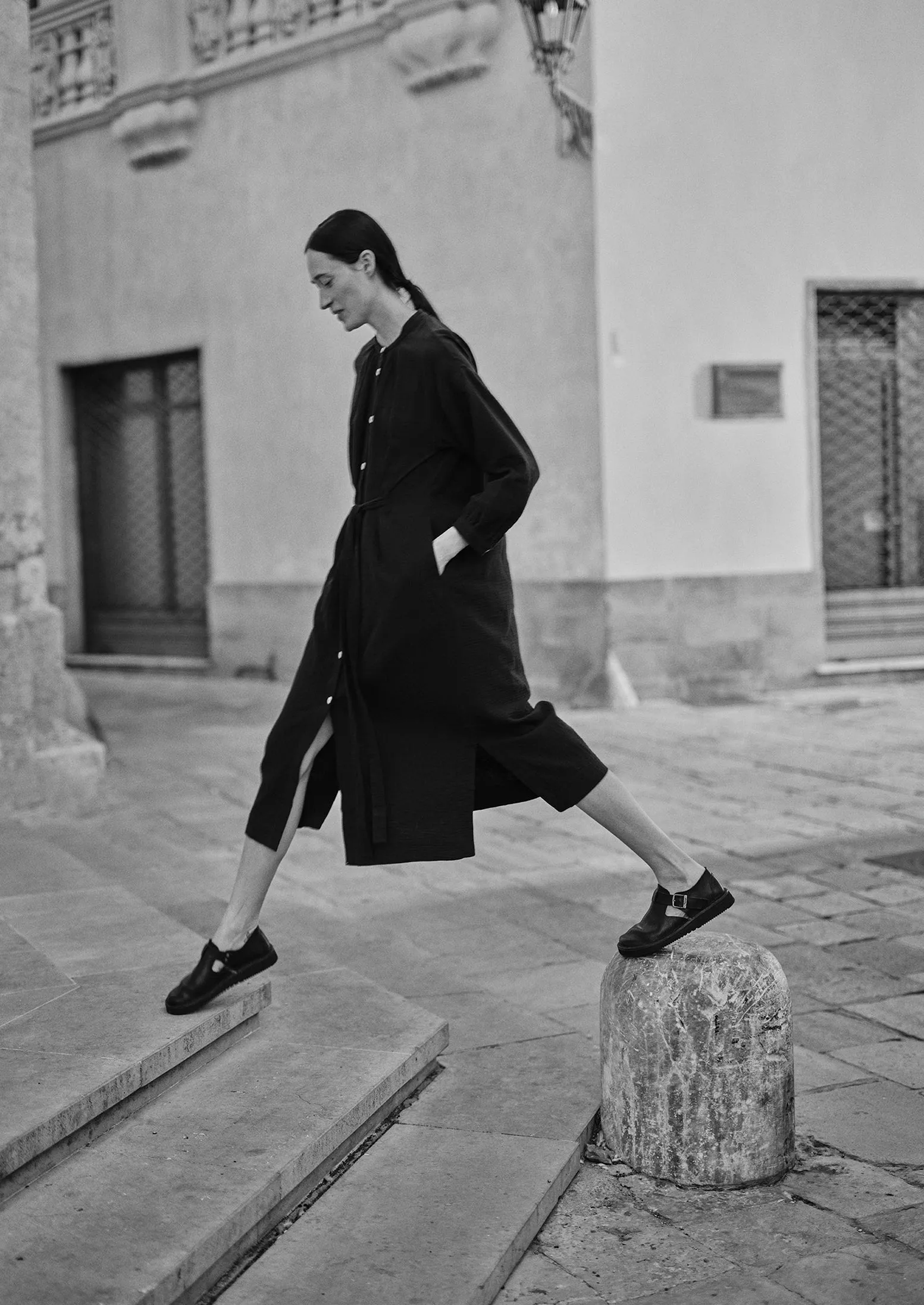 Gathered Crinkle Cotton Gauze Dress | Blackberry sold by TOAST product image thumbnail 2