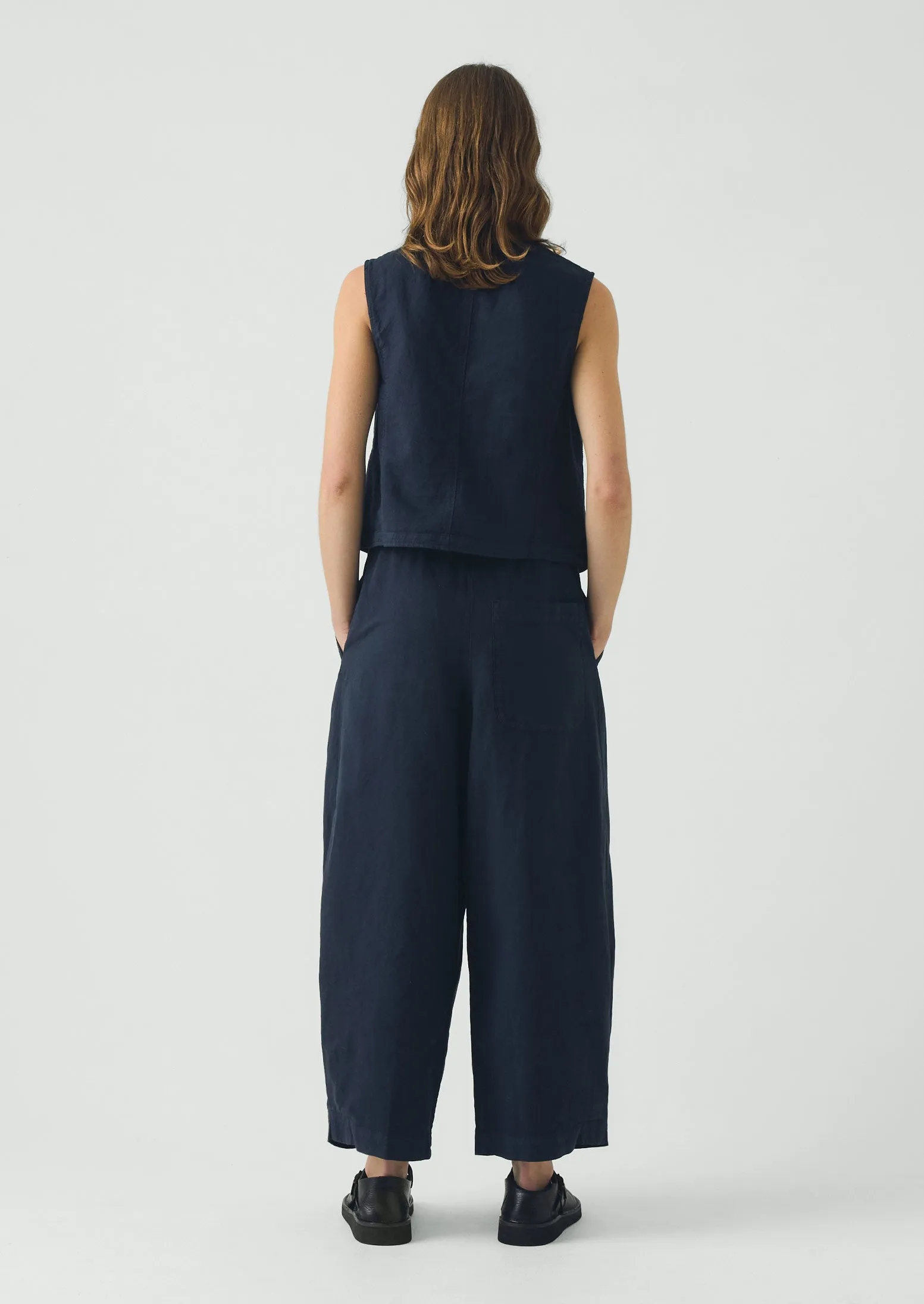 Carys Cotton Linen Canvas Wide Leg Trousers | Anthracite sold by TOAST product image thumbnail 4
