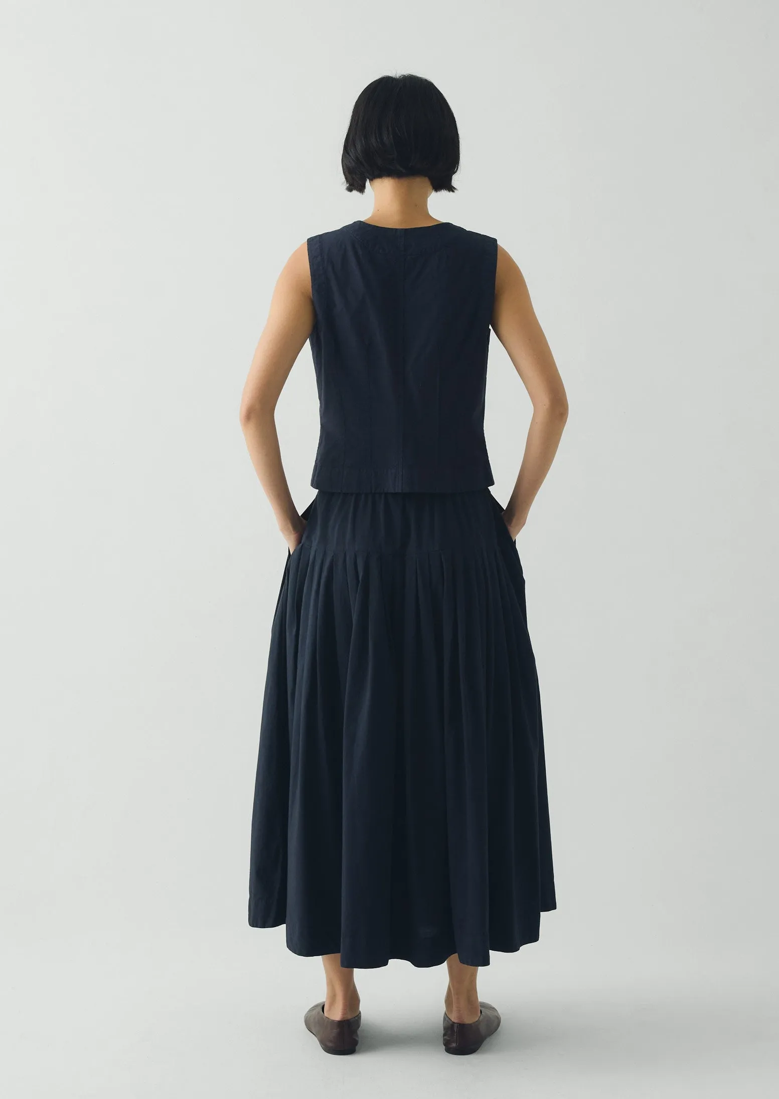 Cotton Linen Poplin Sleeveless Top | Raven Blue sold by TOAST product image thumbnail 4