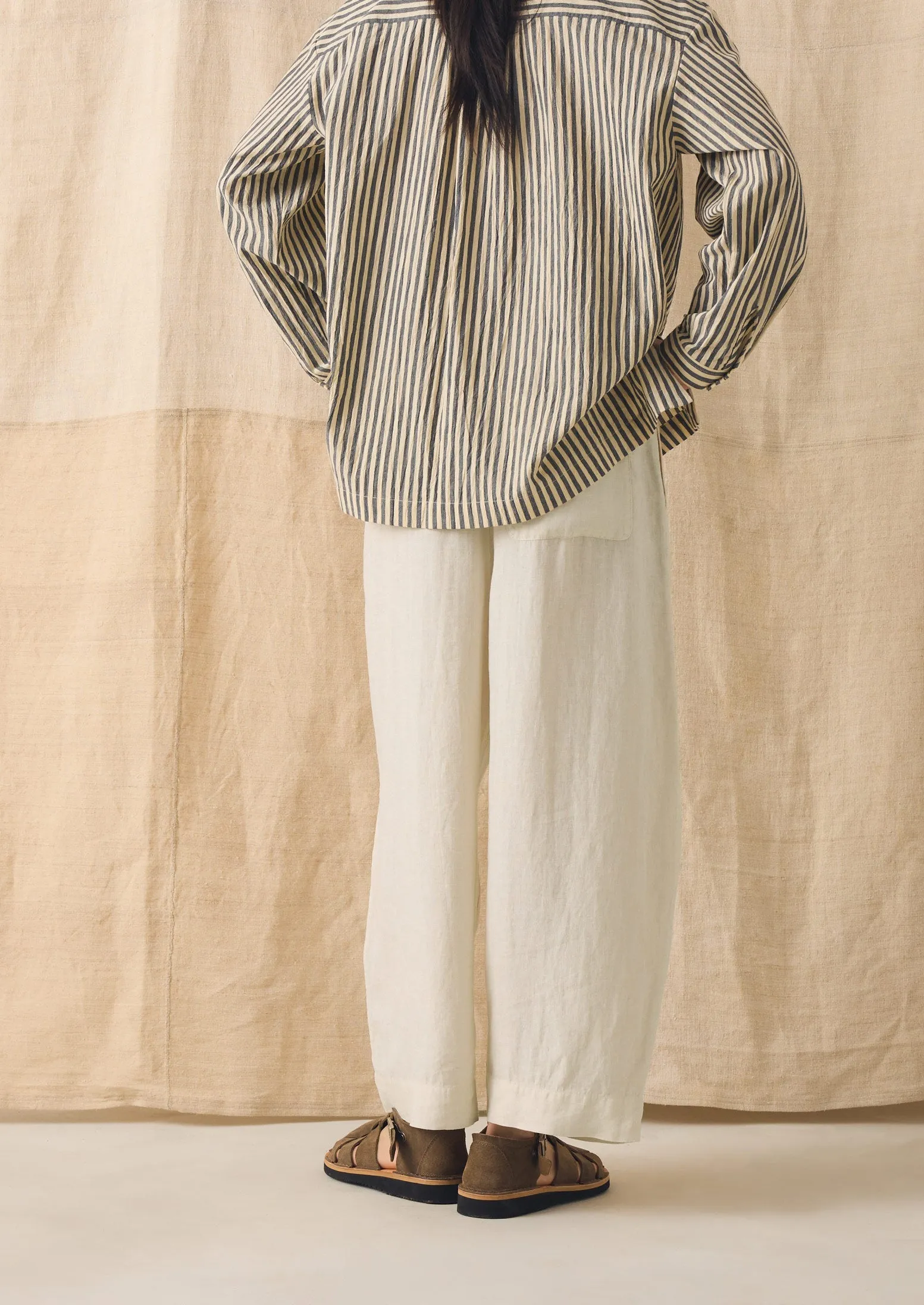 Garment Dyed Linen Barrel Leg Trousers | Oat sold by TOAST product image thumbnail 3