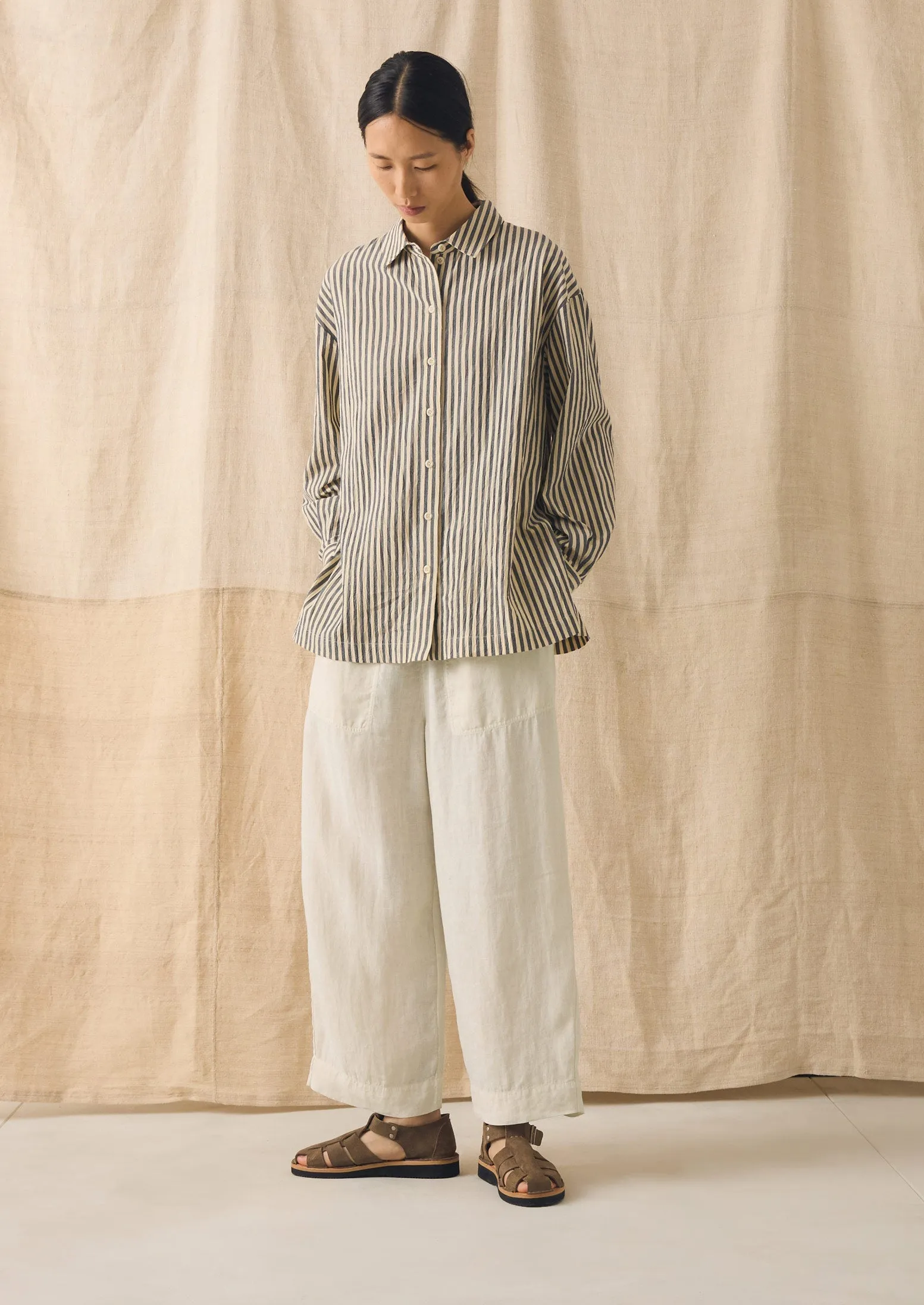 Garment Dyed Linen Barrel Leg Trousers | Oat sold by TOAST product image thumbnail 4