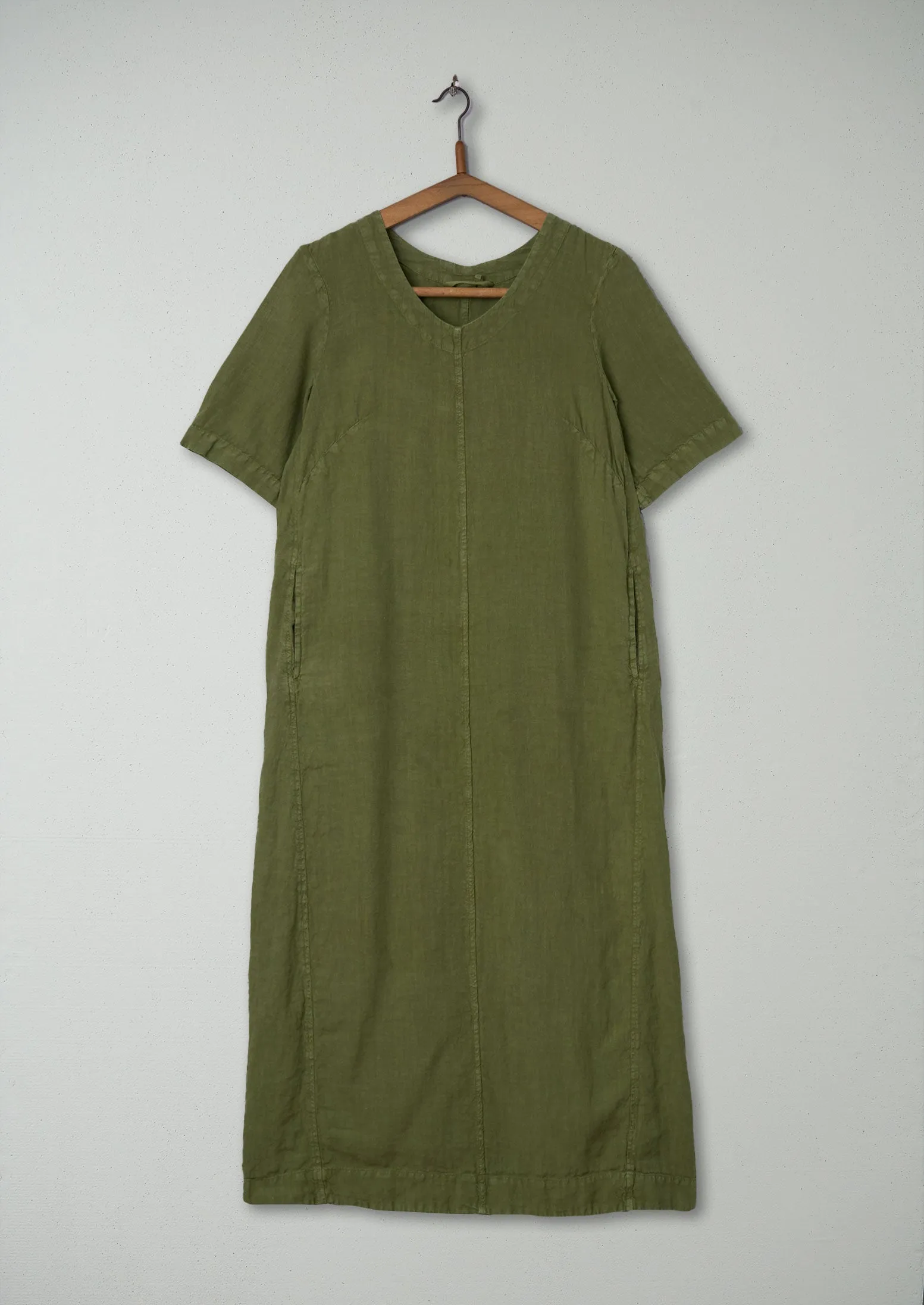 Reworn Scoop Neck Linen Dress Size L (1697) | Olive Oil sold by TOAST