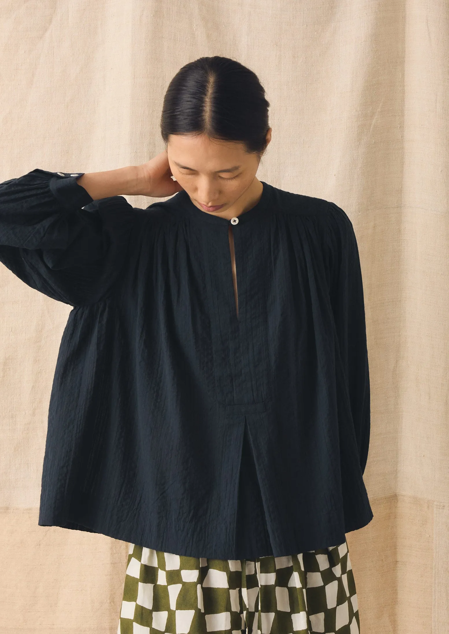 Lightweight Cotton Seersucker Shirt | Navy sold by TOAST product image thumbnail 2