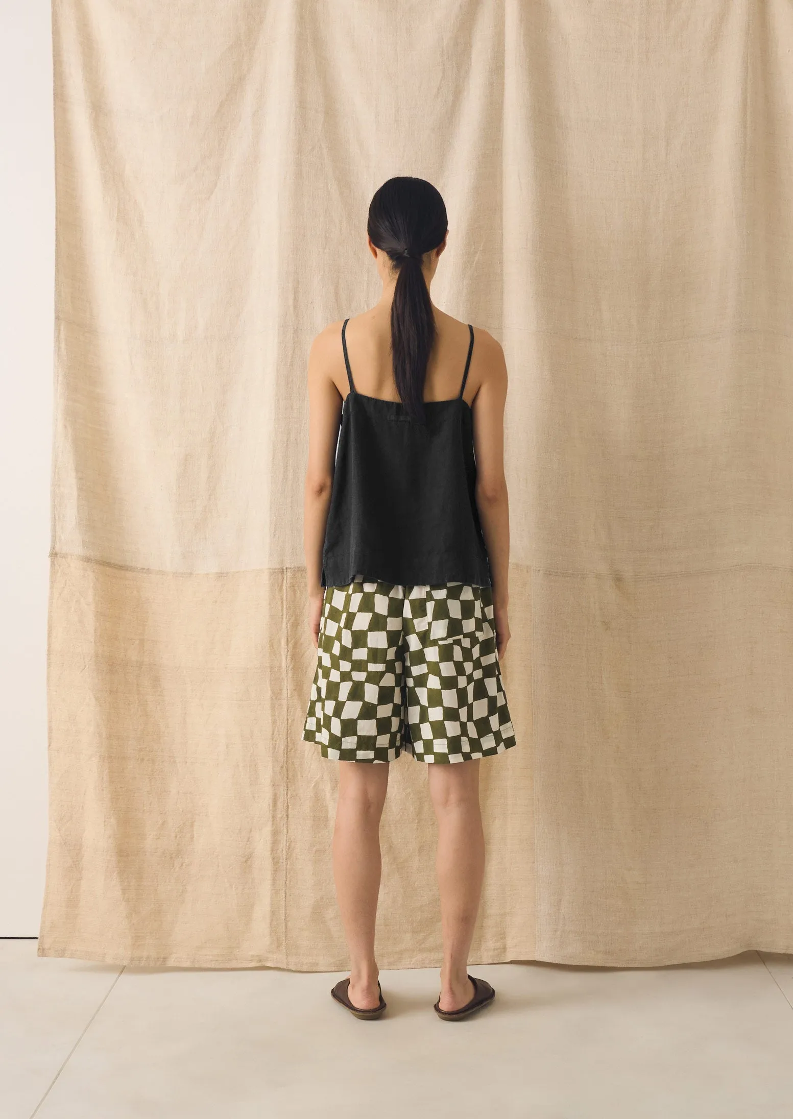 Square Neck Garment Dyed Linen Tank | Black Pepper sold by TOAST product image thumbnail 3