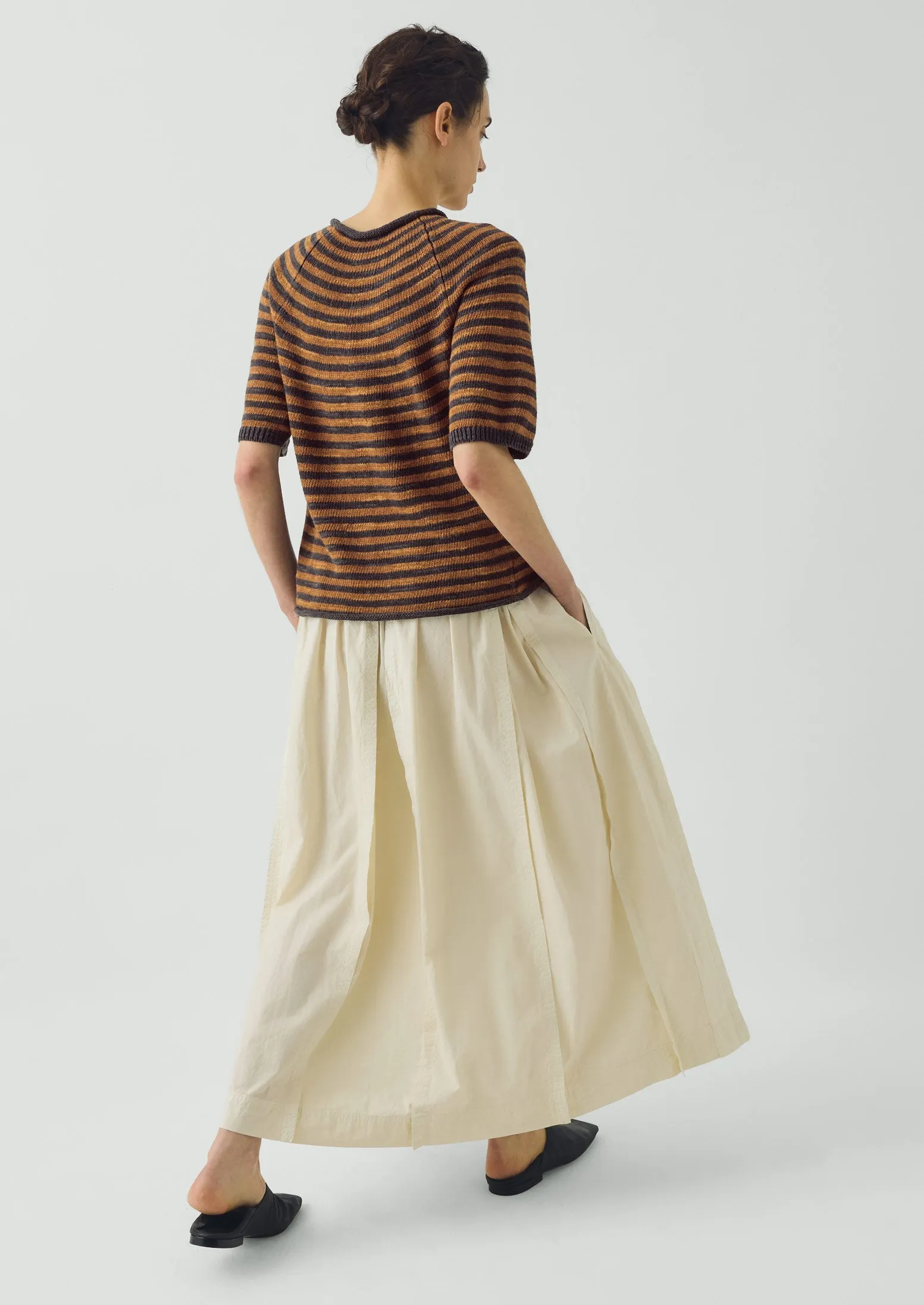 Cotton Linen Poplin Box Pleat Skirt | Ecru sold by TOAST product image thumbnail 5
