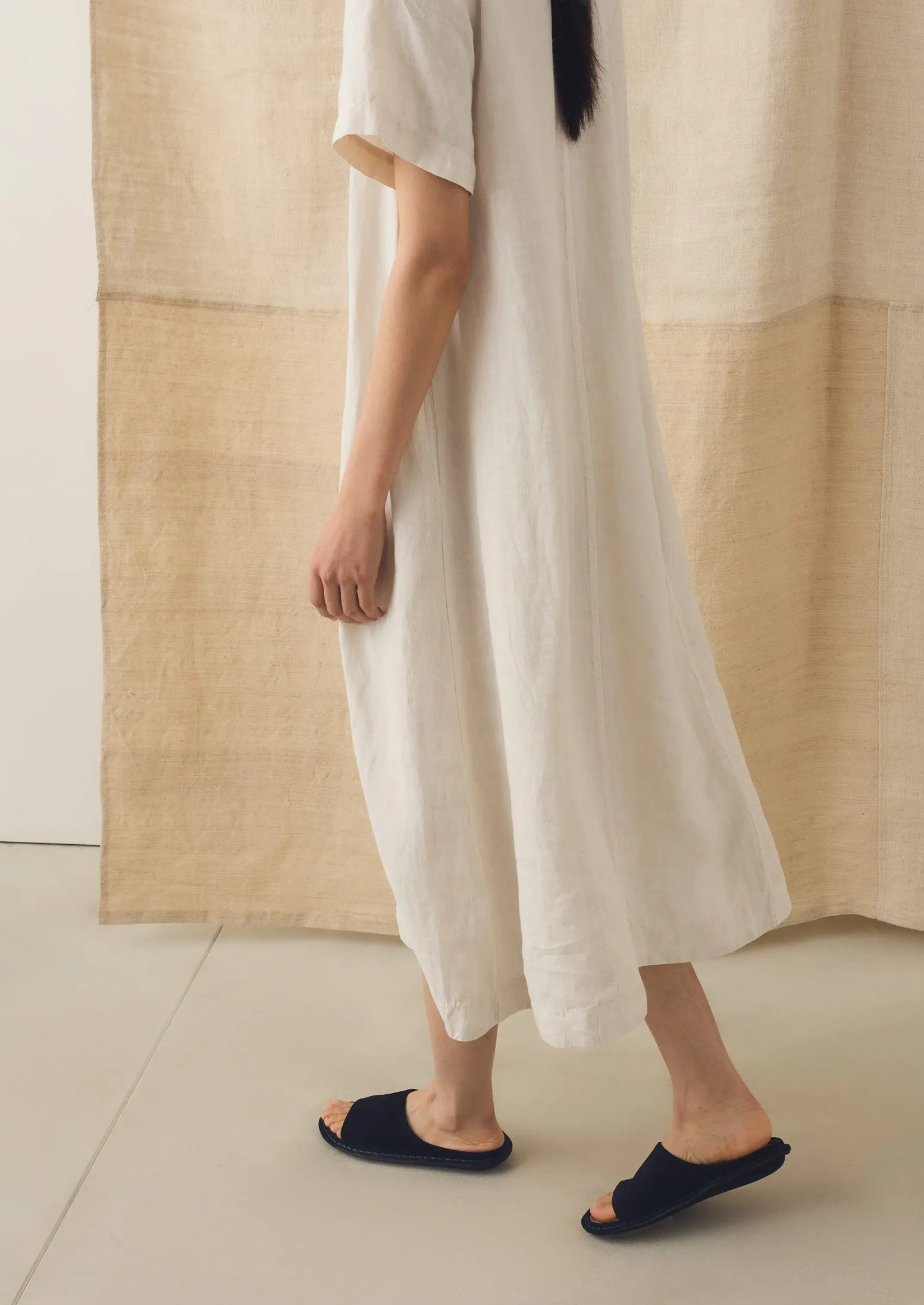 Collared Garment Dyed Linen Dress | Oat sold by TOAST product image thumbnail 3