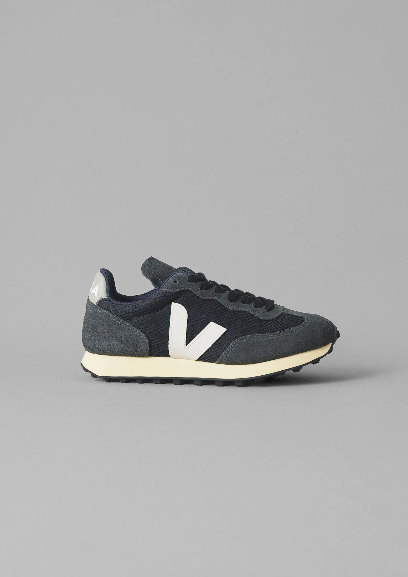 Veja Rio Branco Trainers | Black/White/Oxford Grey sold by TOAST product image thumbnail 3
