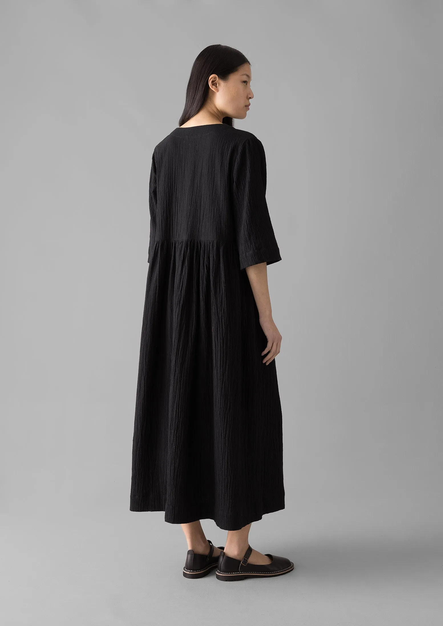 Crinkled Cotton V-Neck Dress | Black sold by TOAST product image thumbnail 5