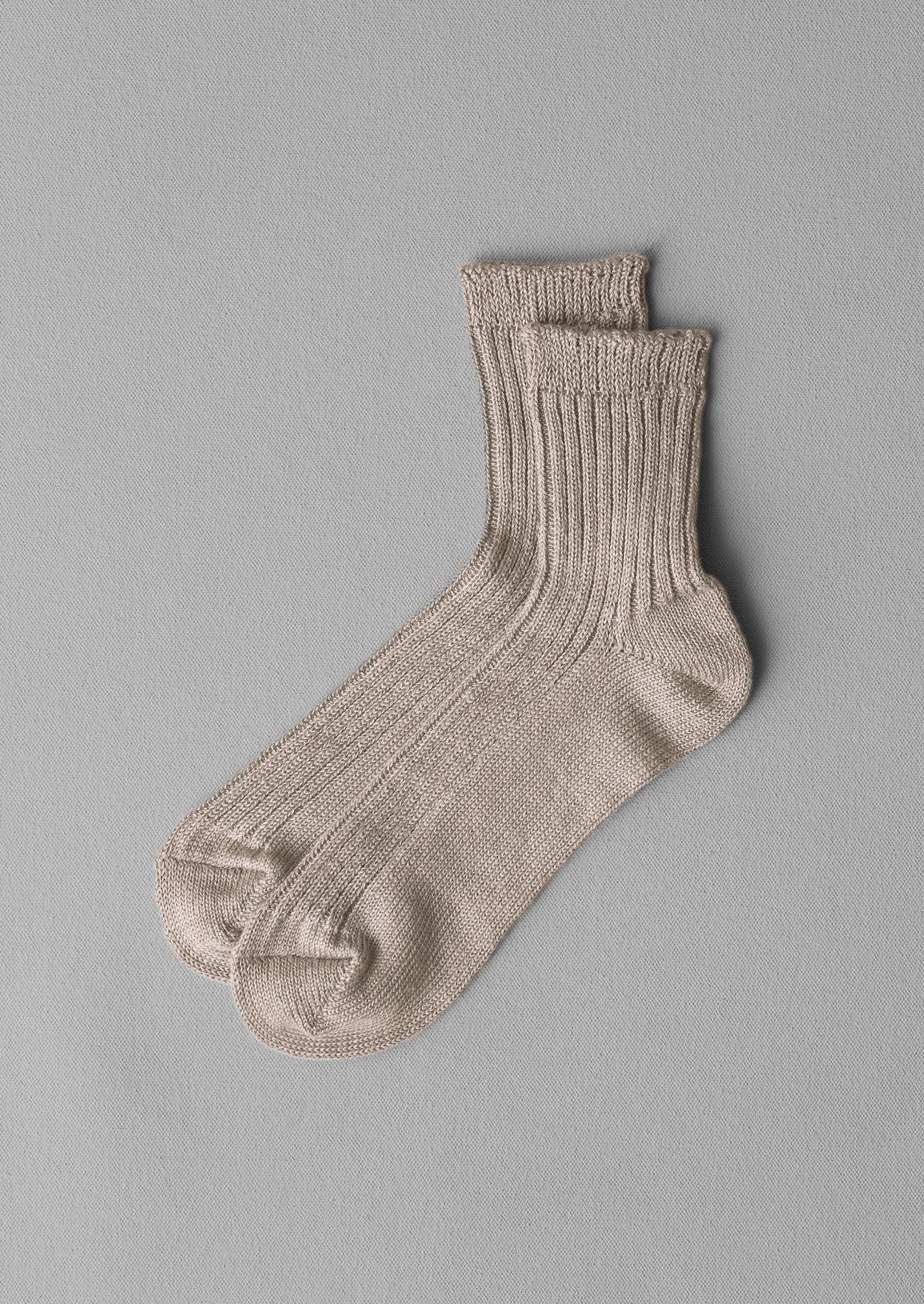 Nishiguchi Kutsushita Linen Socks | Beige sold by TOAST