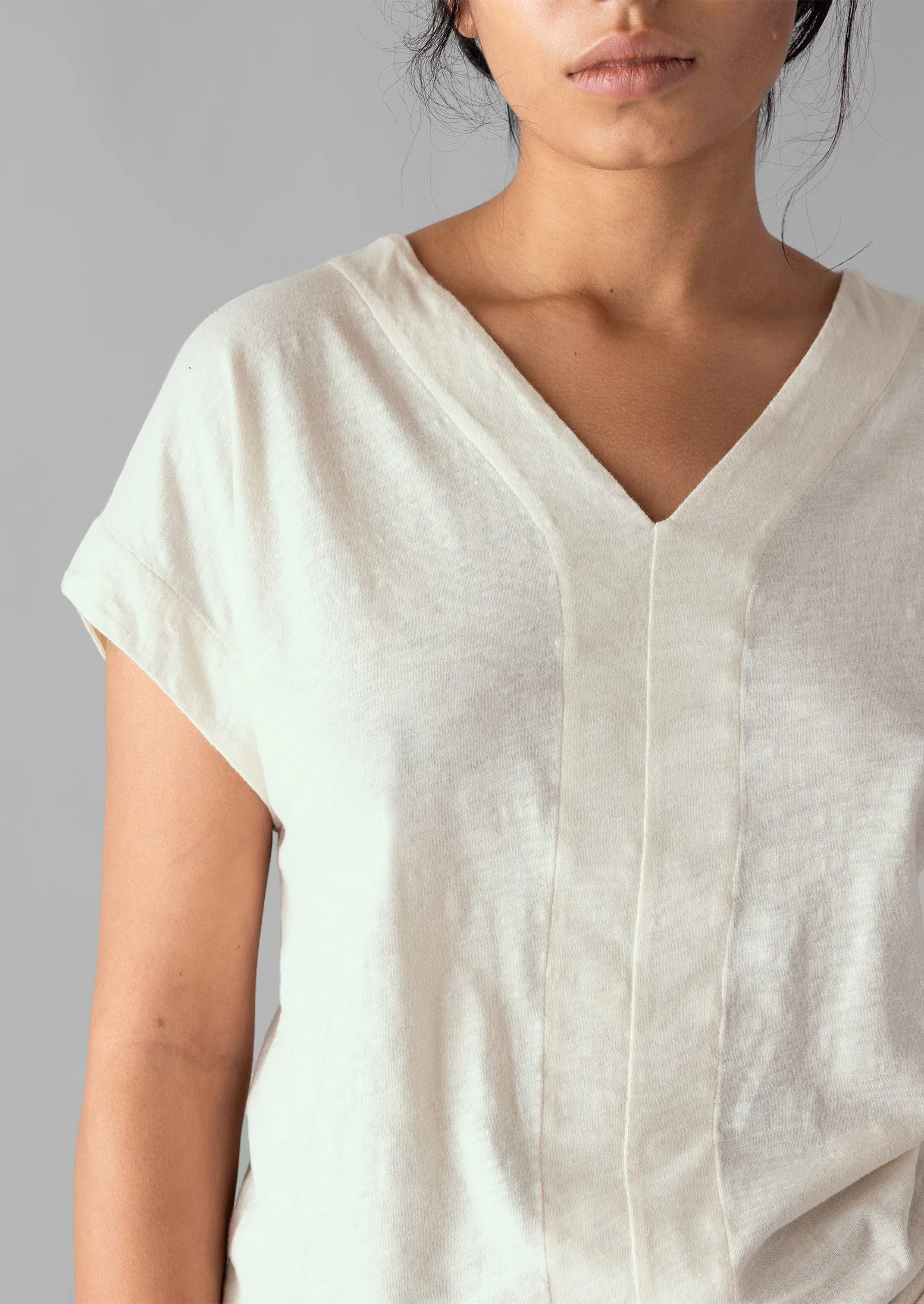 V-Neck Organic Cotton Tee | Daisy sold by TOAST product image thumbnail 3