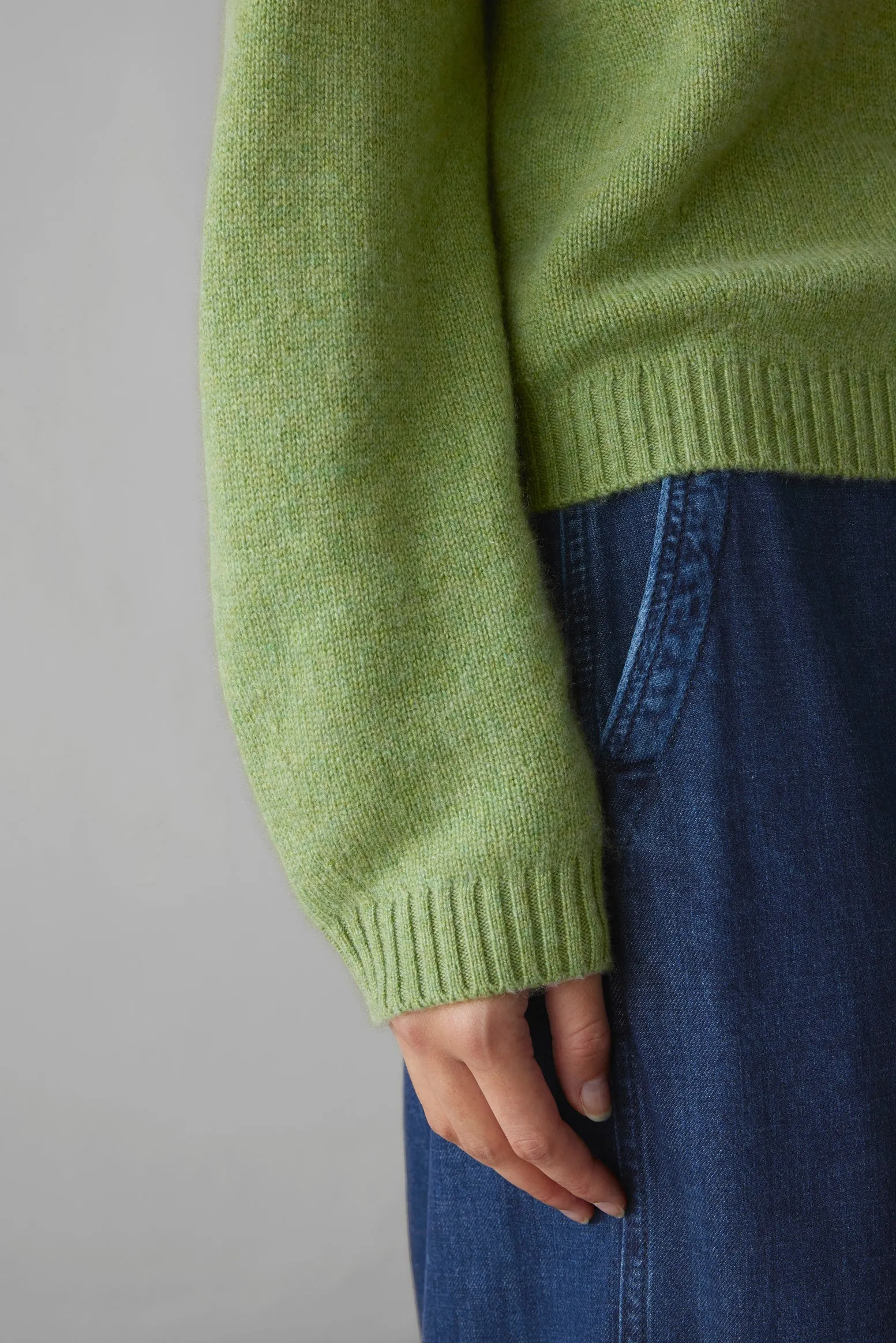 Eden Wool Cashmere Raglan Cardigan | Pea Shoot sold by TOAST product image thumbnail 4