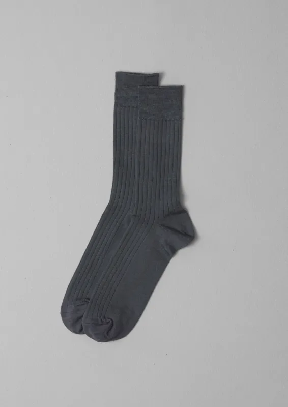 Nishiguchi Kutsushita Silk Cotton Socks | Charcoal sold by TOAST