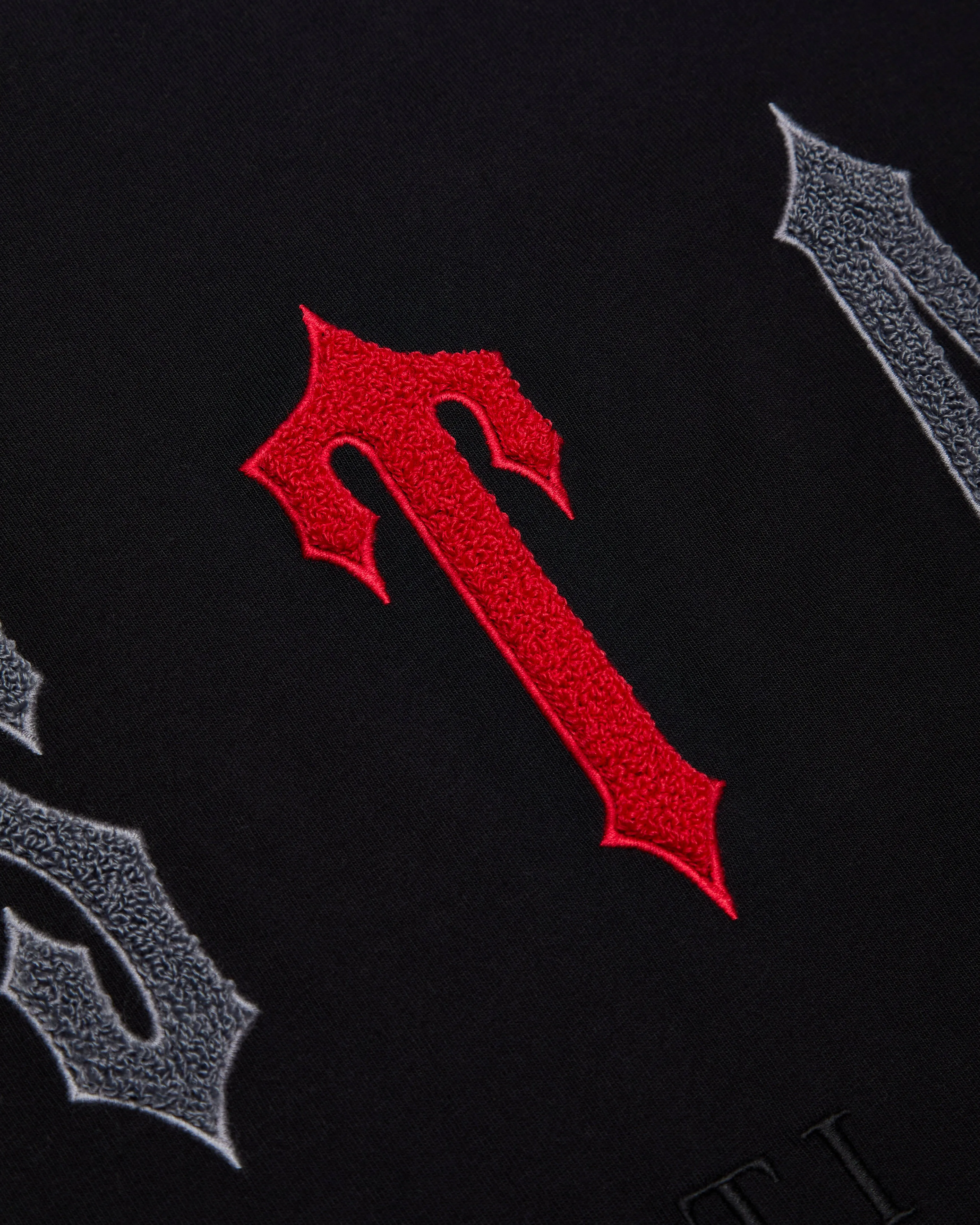【TrapStar London】ARCH CHENILLE DECODED 2.0 TEE img94588_src.webp