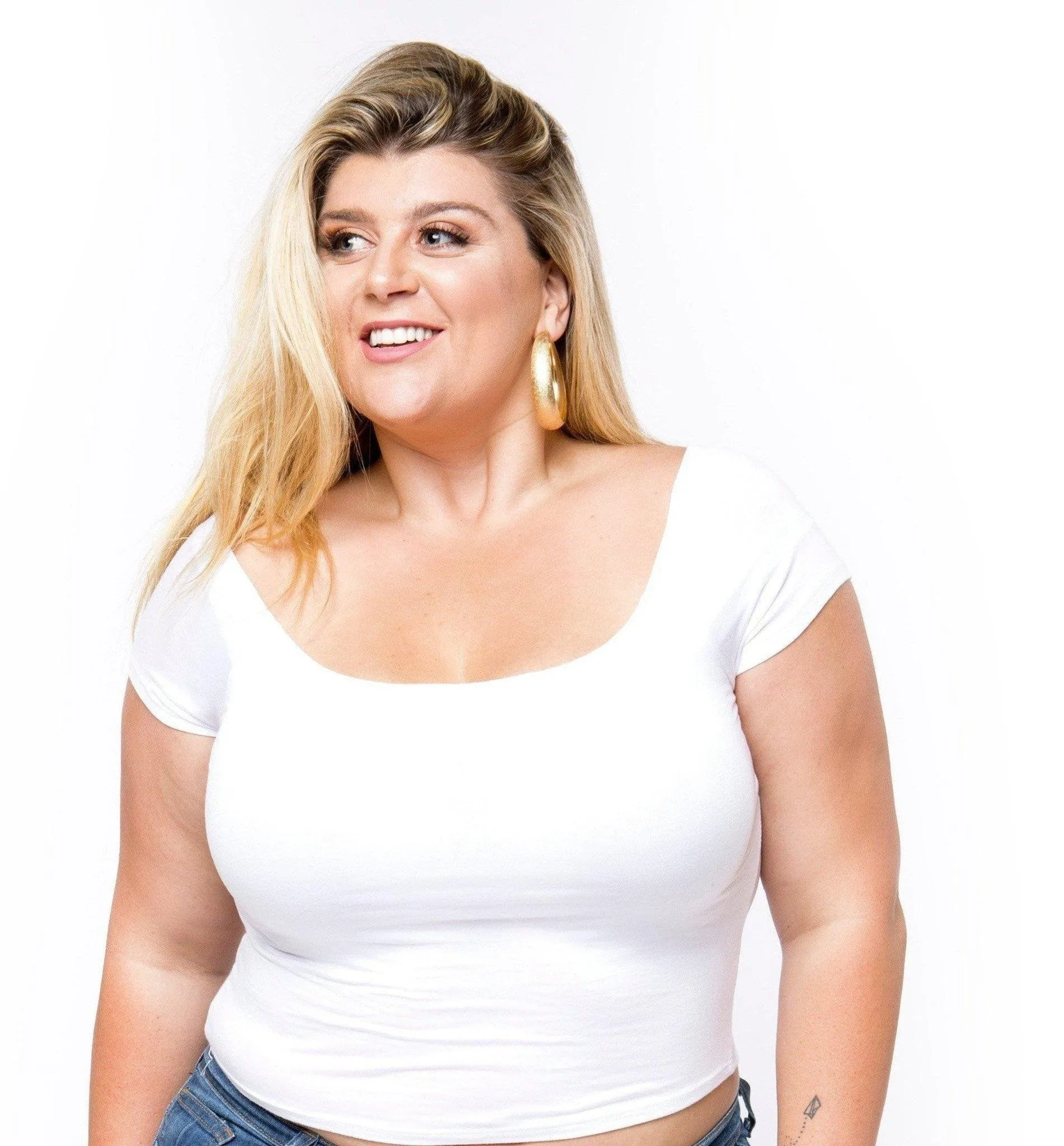 Drop Top Crop Top (White) sold by Boughie Curves product image thumbnail 4