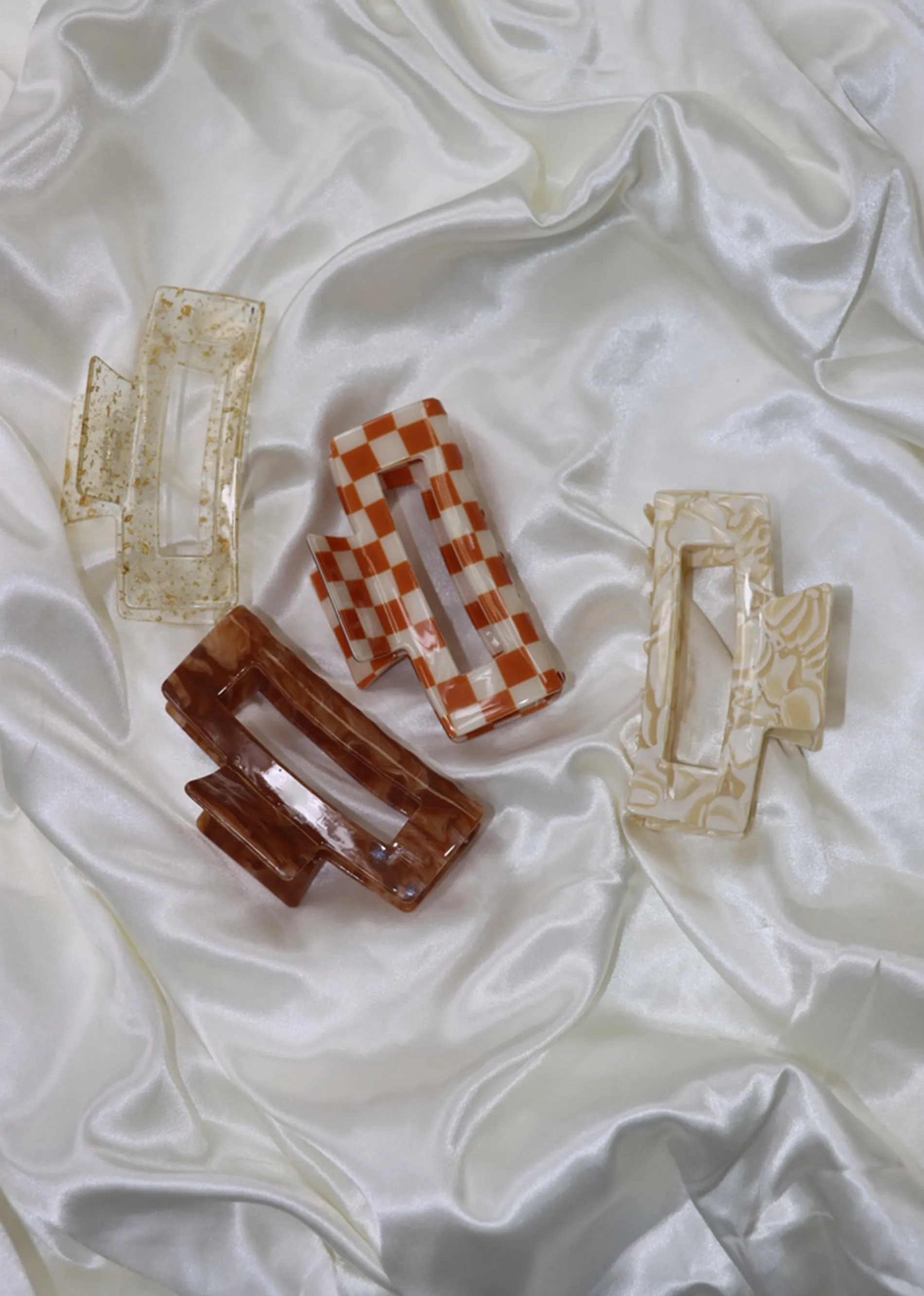 Ain't Nobody Claw Clip ★ Marble Cream sold by Rock N Rags product image thumbnail 4