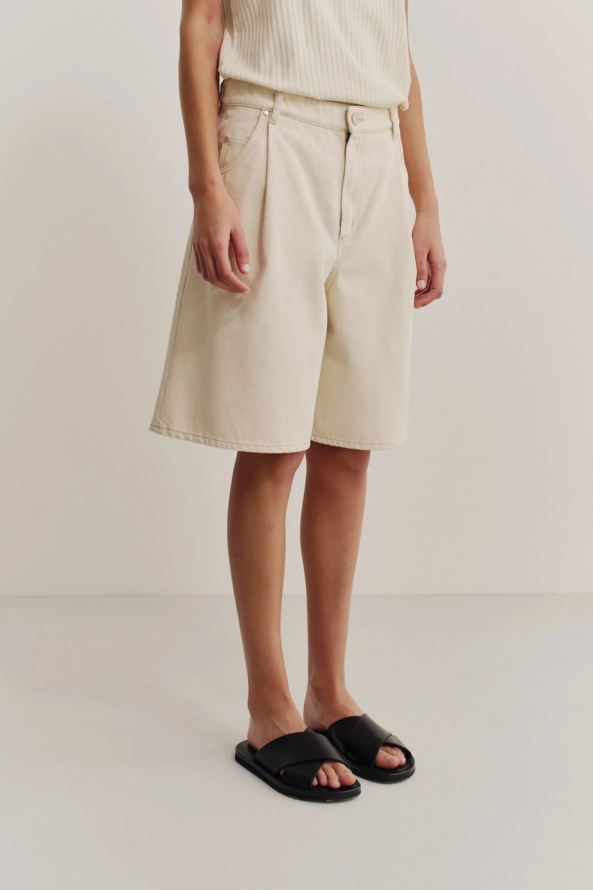 PEMBA PLEATED SHORTS sold by A Kind of Guise product image thumbnail 3